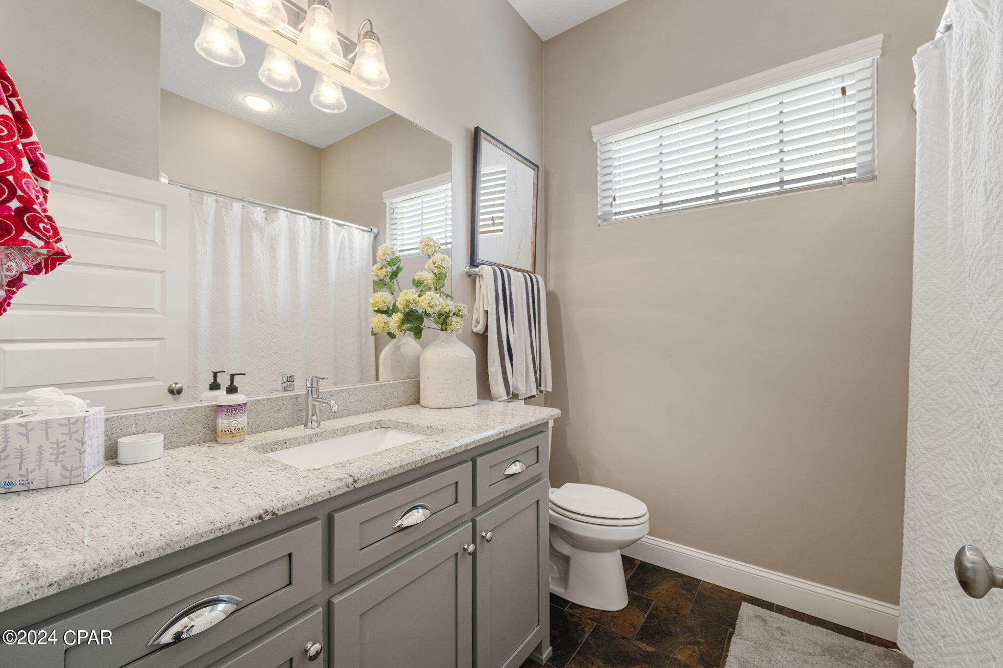 2715 Talon Court