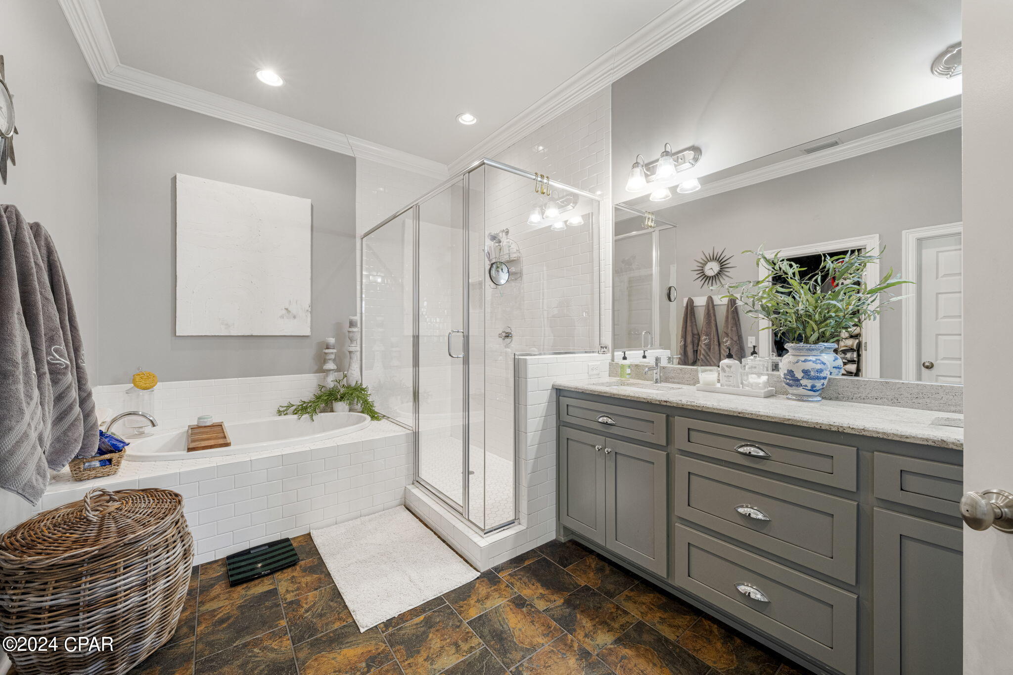 2715 Talon Court