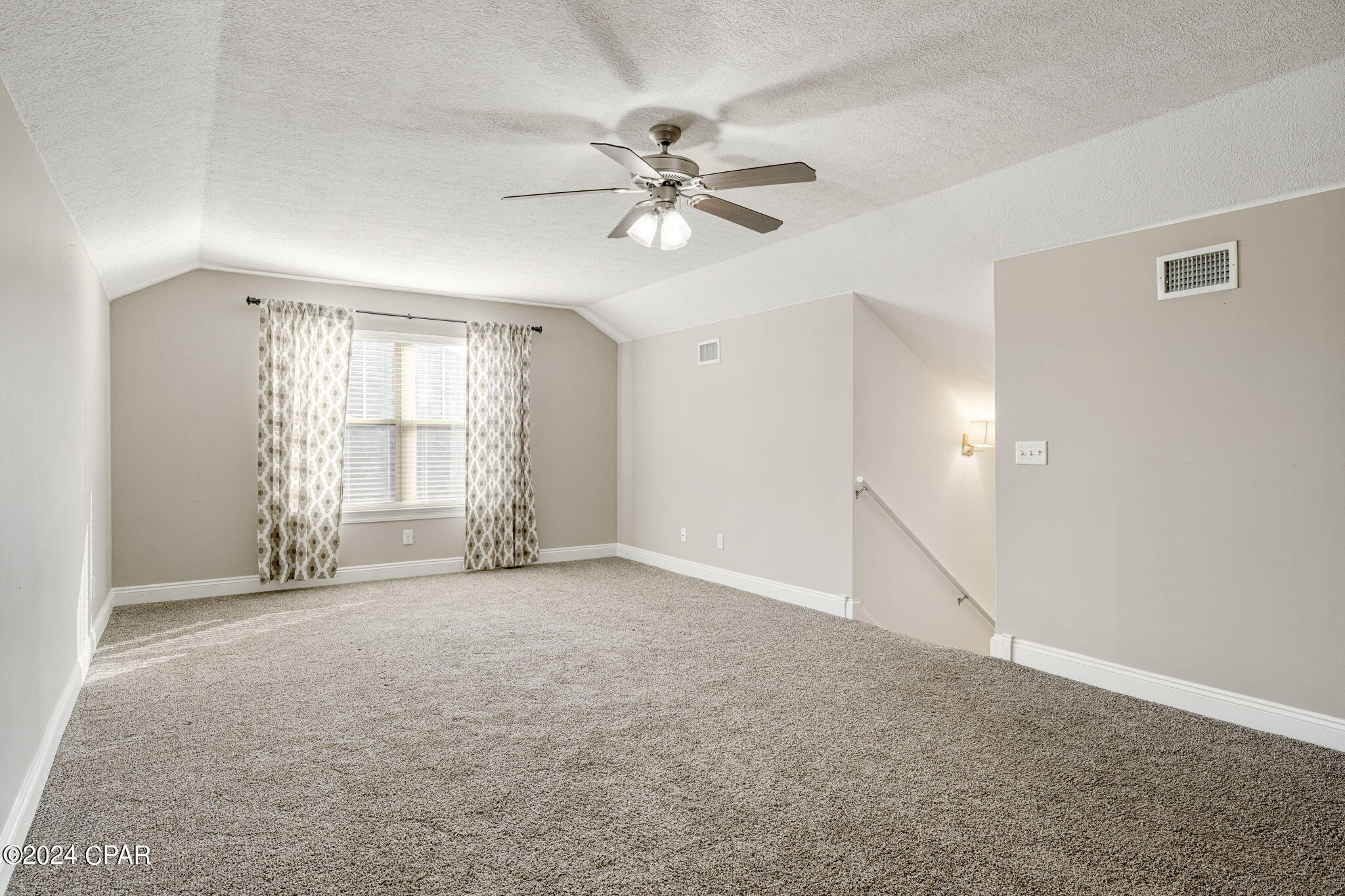 2715 Talon Court