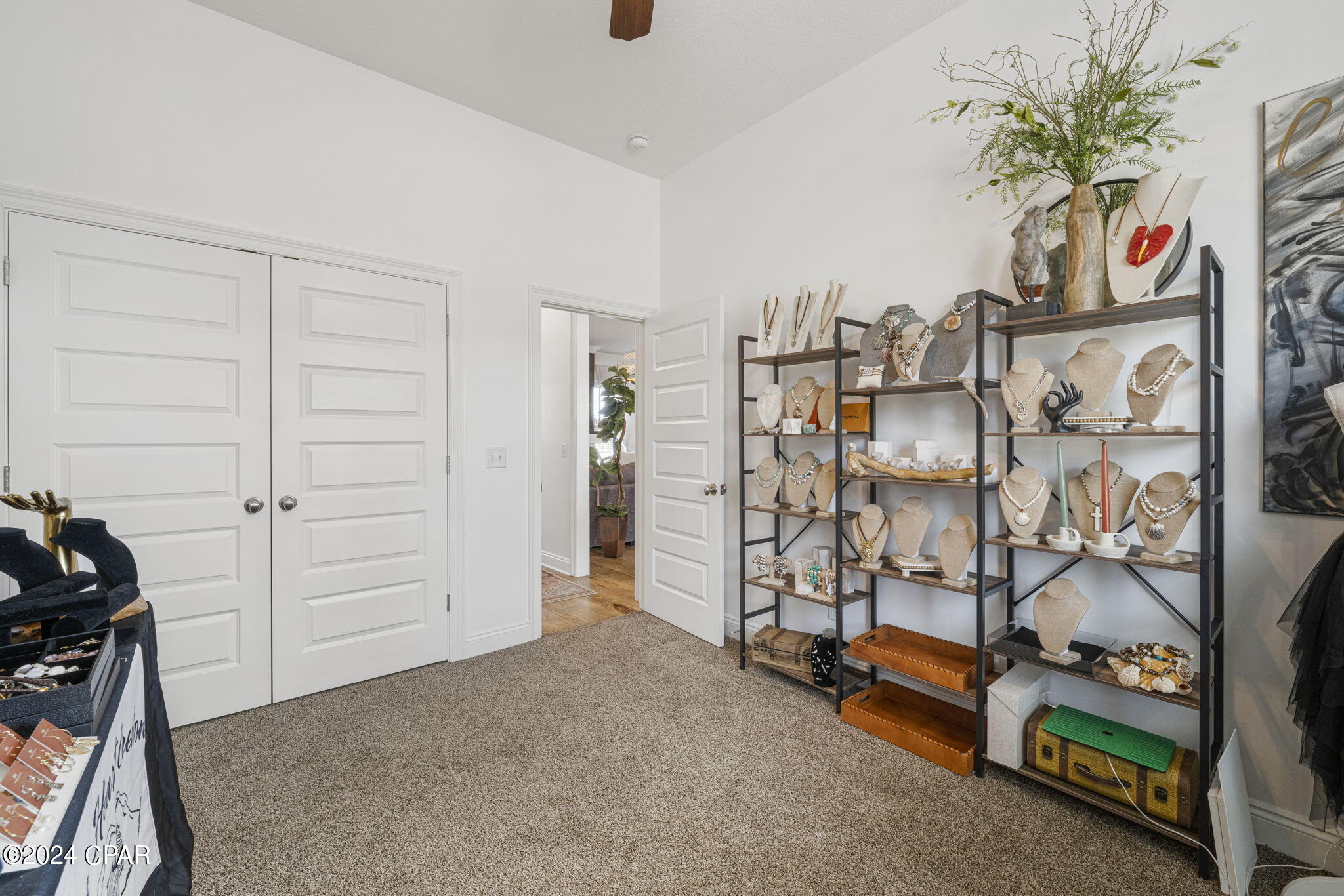 2715 Talon Court