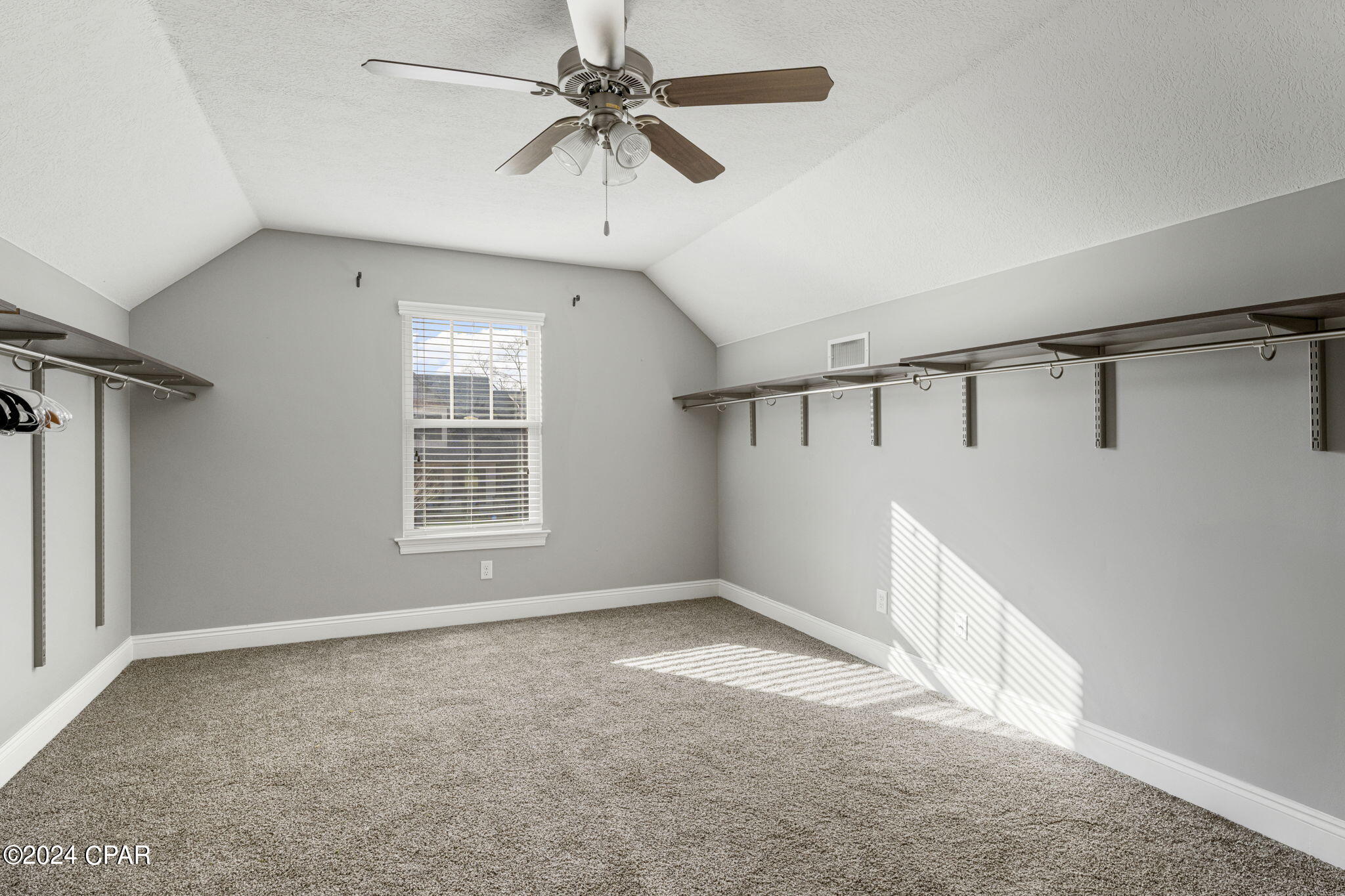 2715 Talon Court