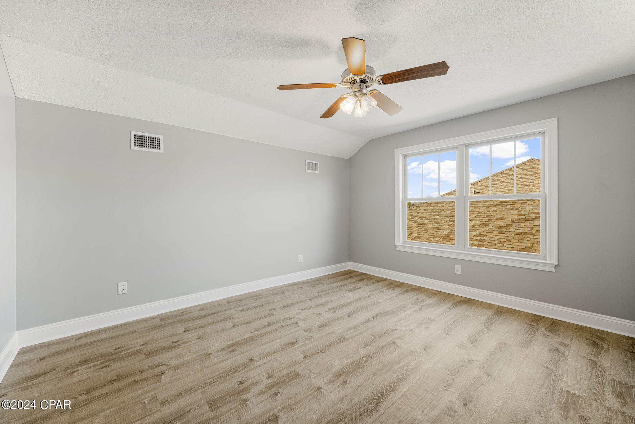 2715 Talon Court