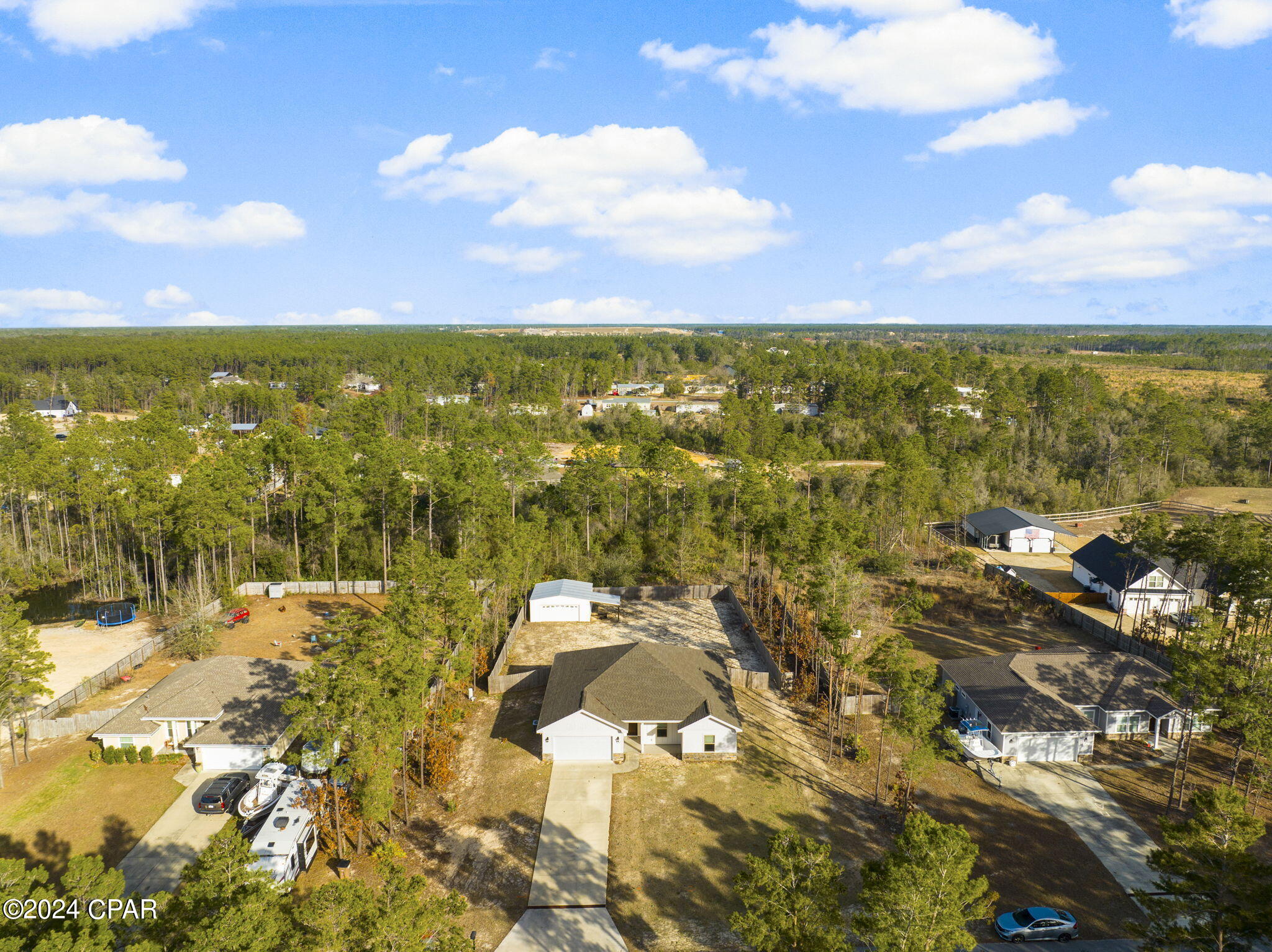 1637 White Western Lake Lane