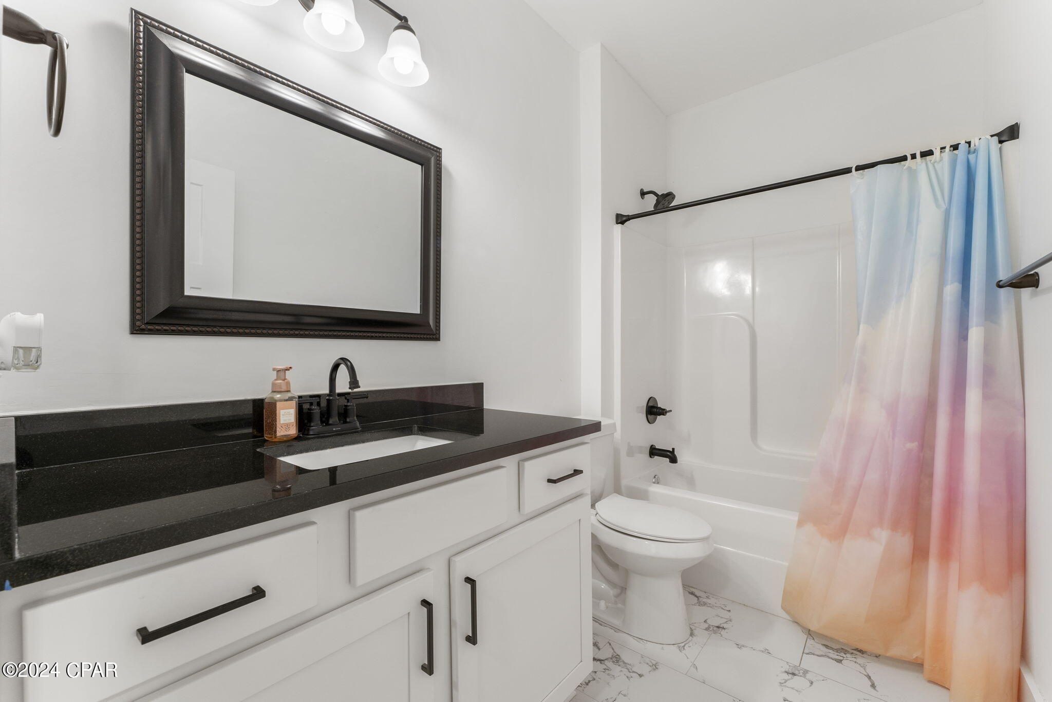 1637 White Western Lake Lane