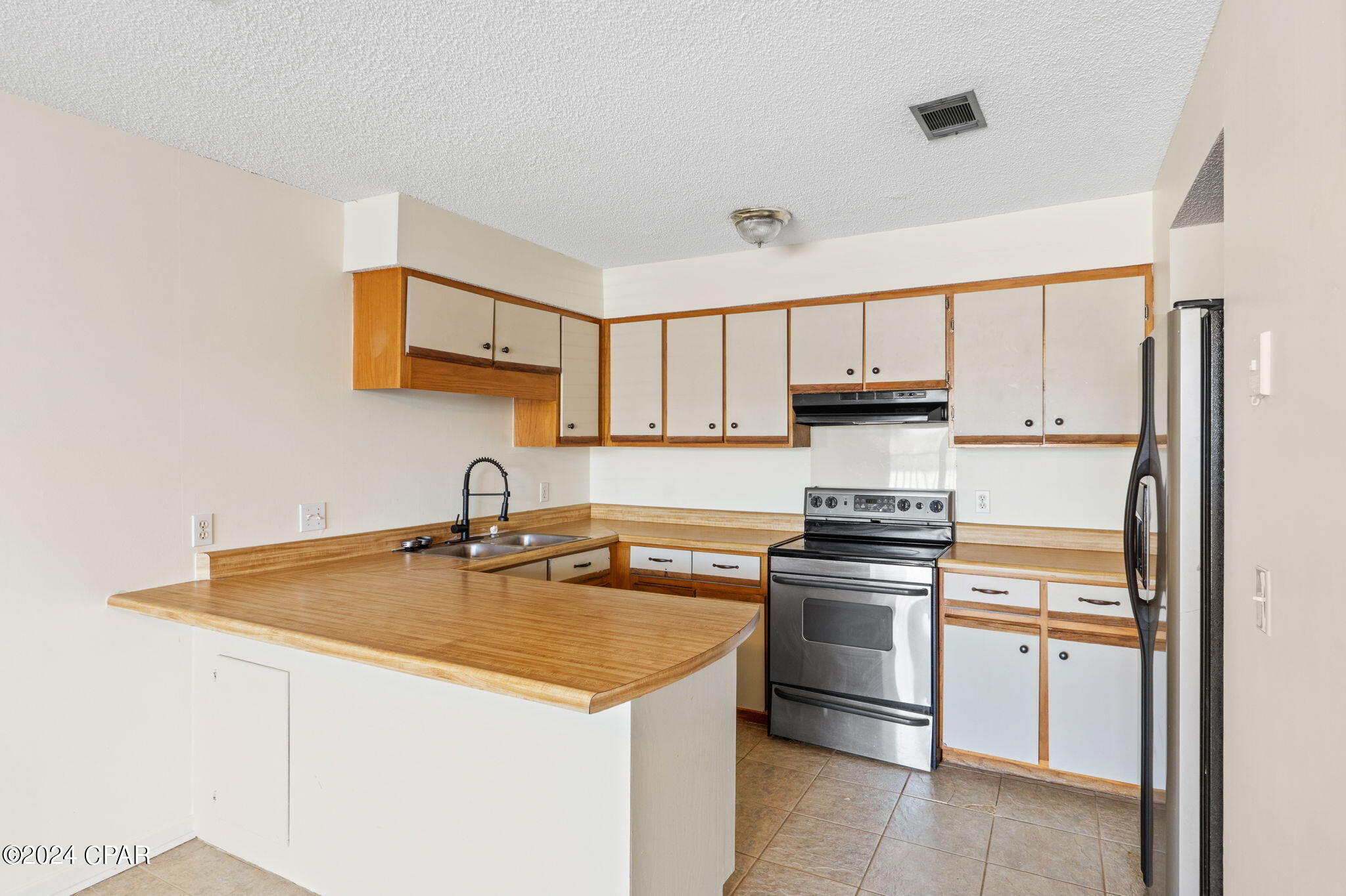 501 Granada Circle 501A