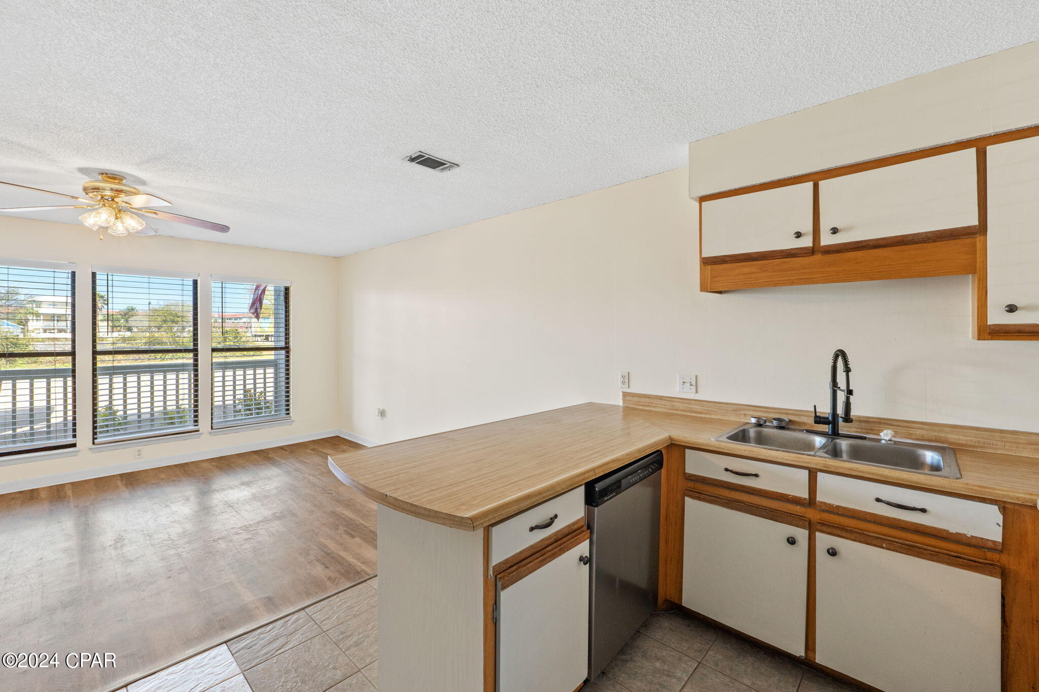 501 Granada Circle 501A