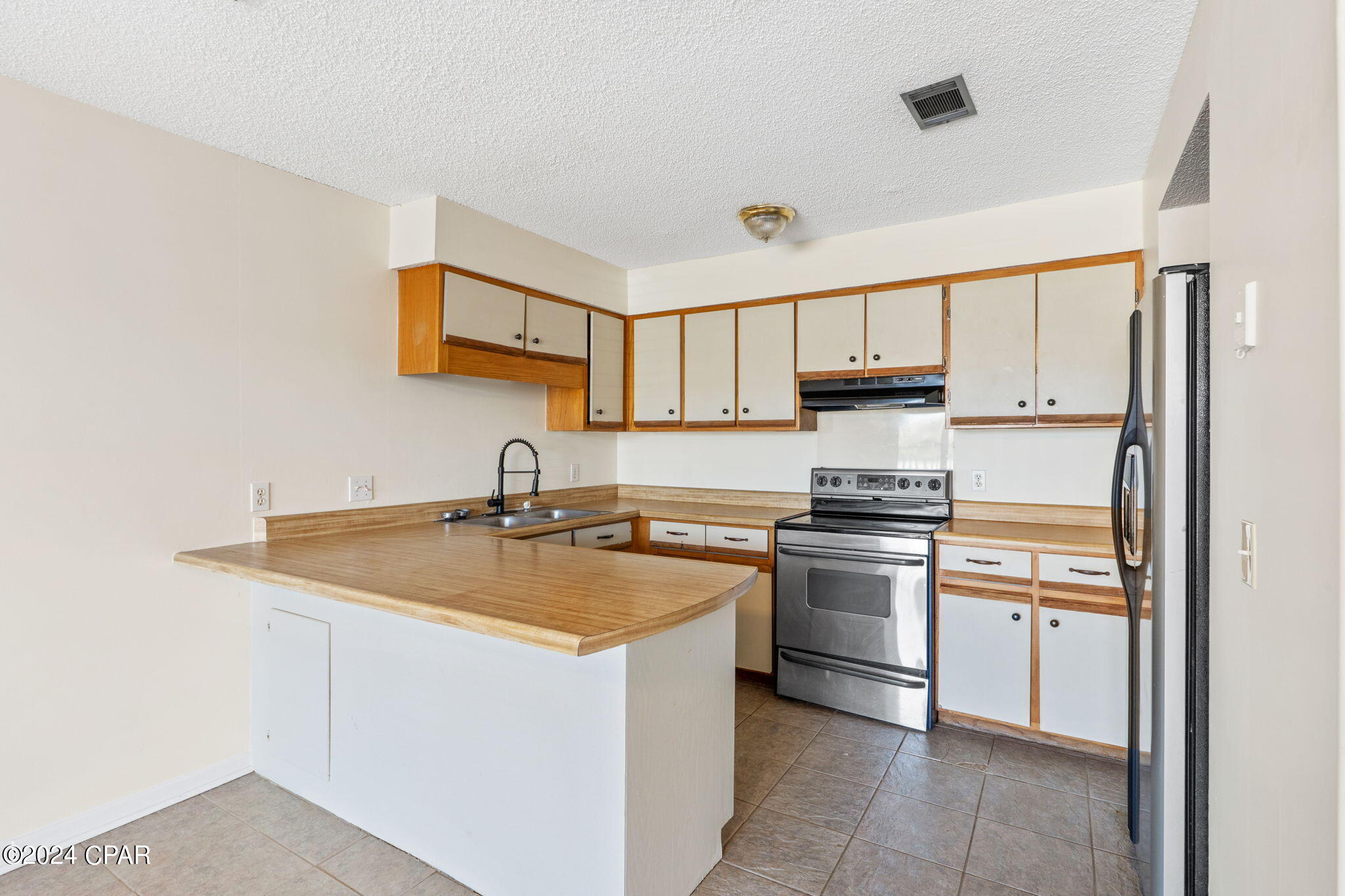 501 Granada Circle 501A