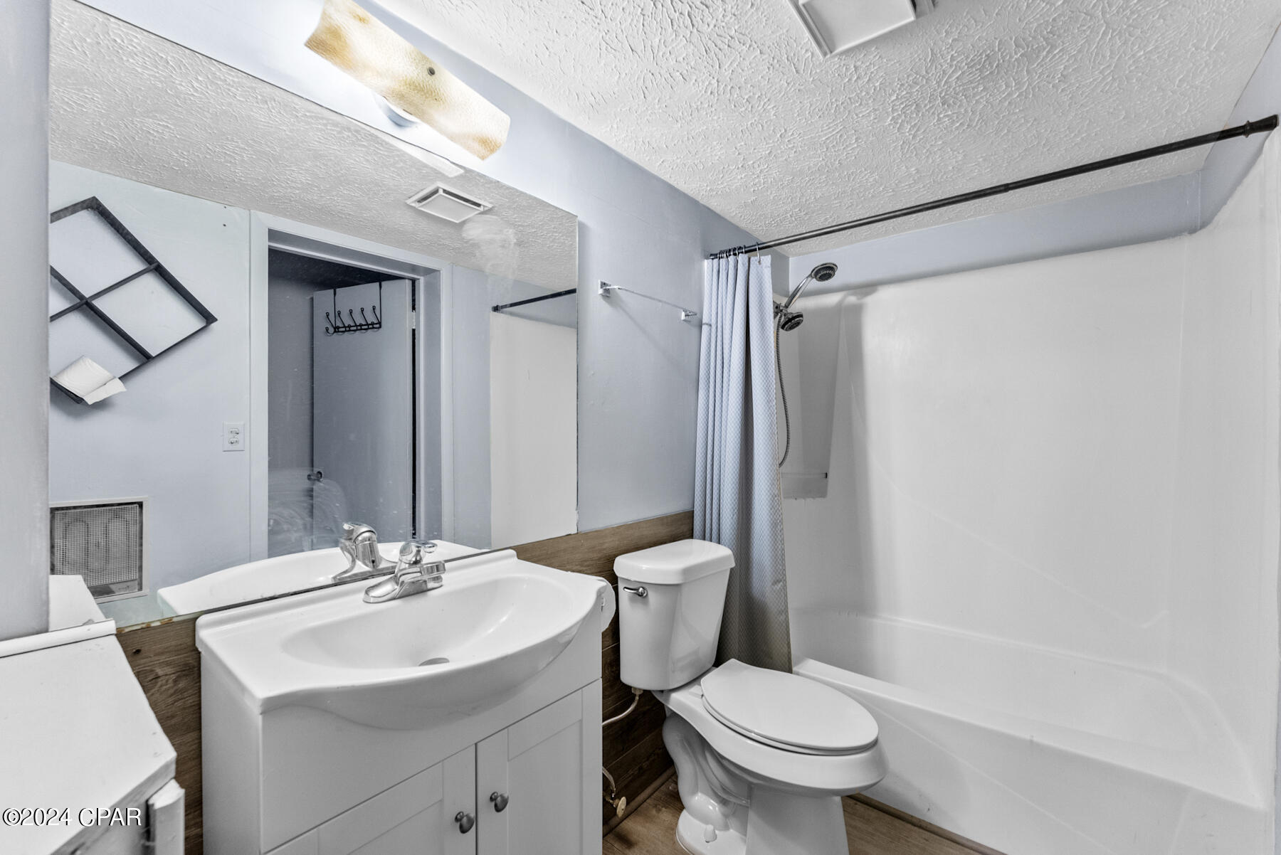 1907 Anne Avenue A&B