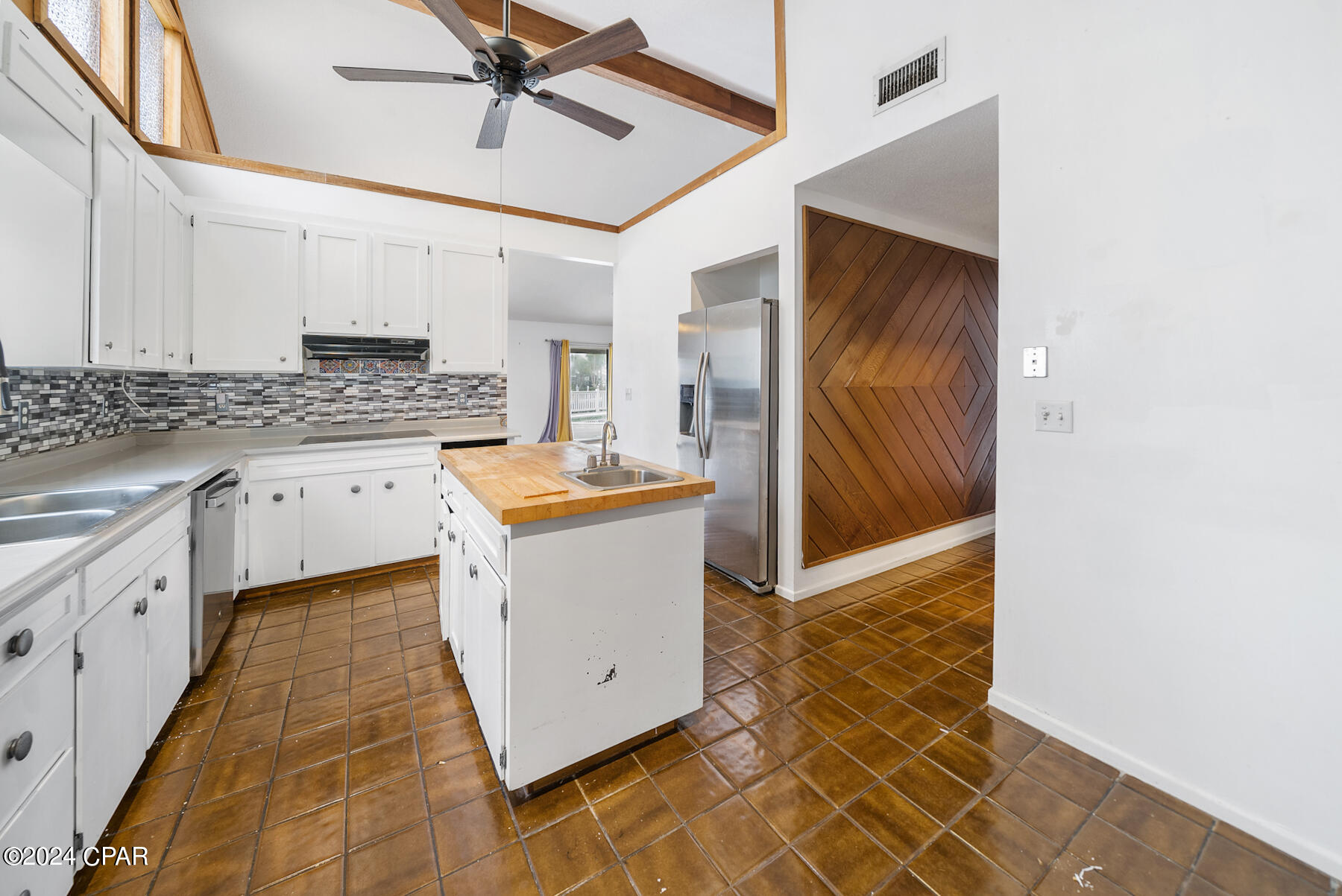 242 Marlin Circle, Beach