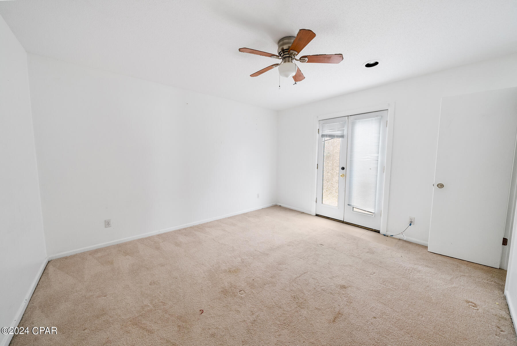 242 Marlin Circle, Beach