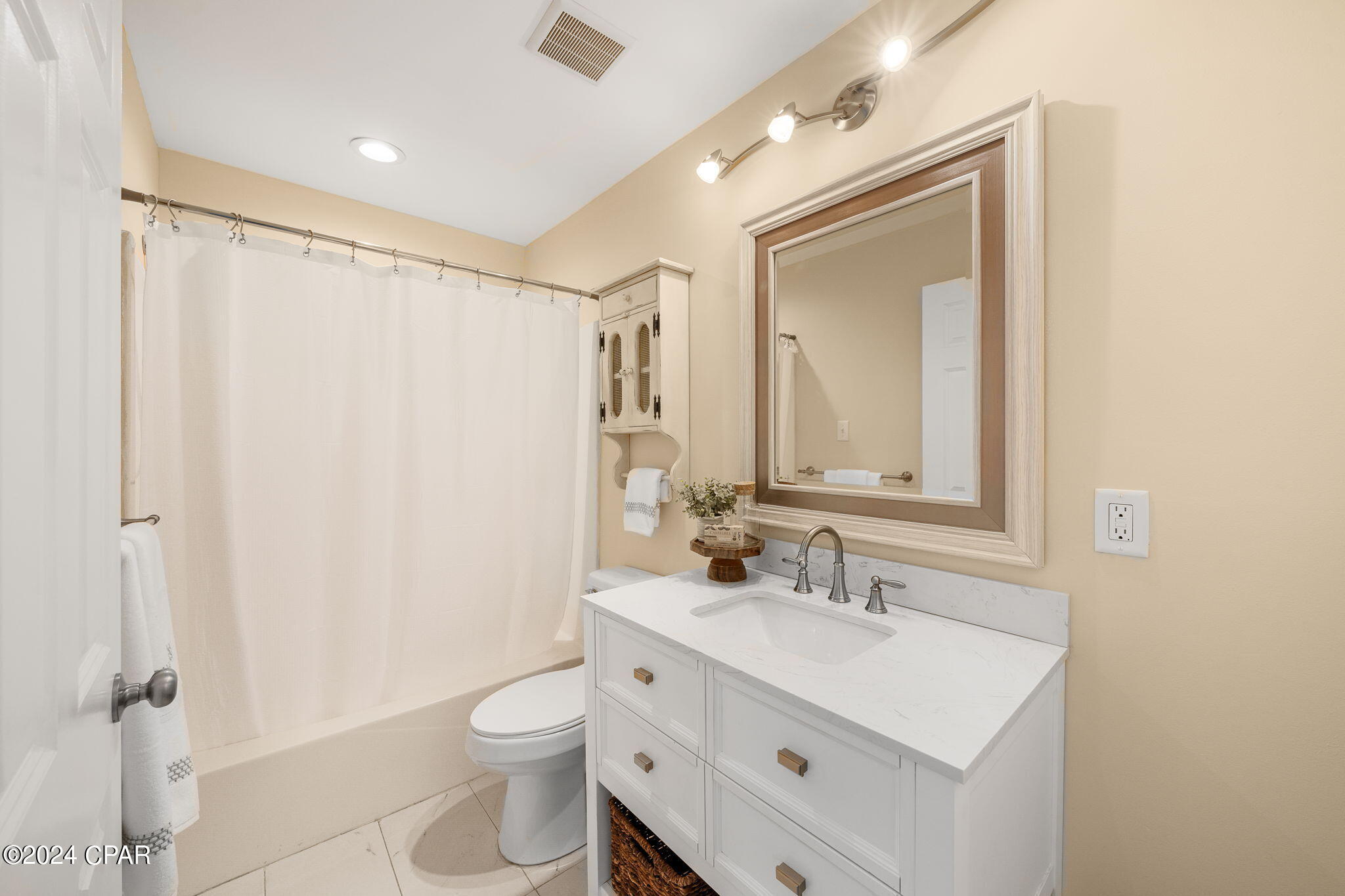 1320 E Hwy Bus 98 306