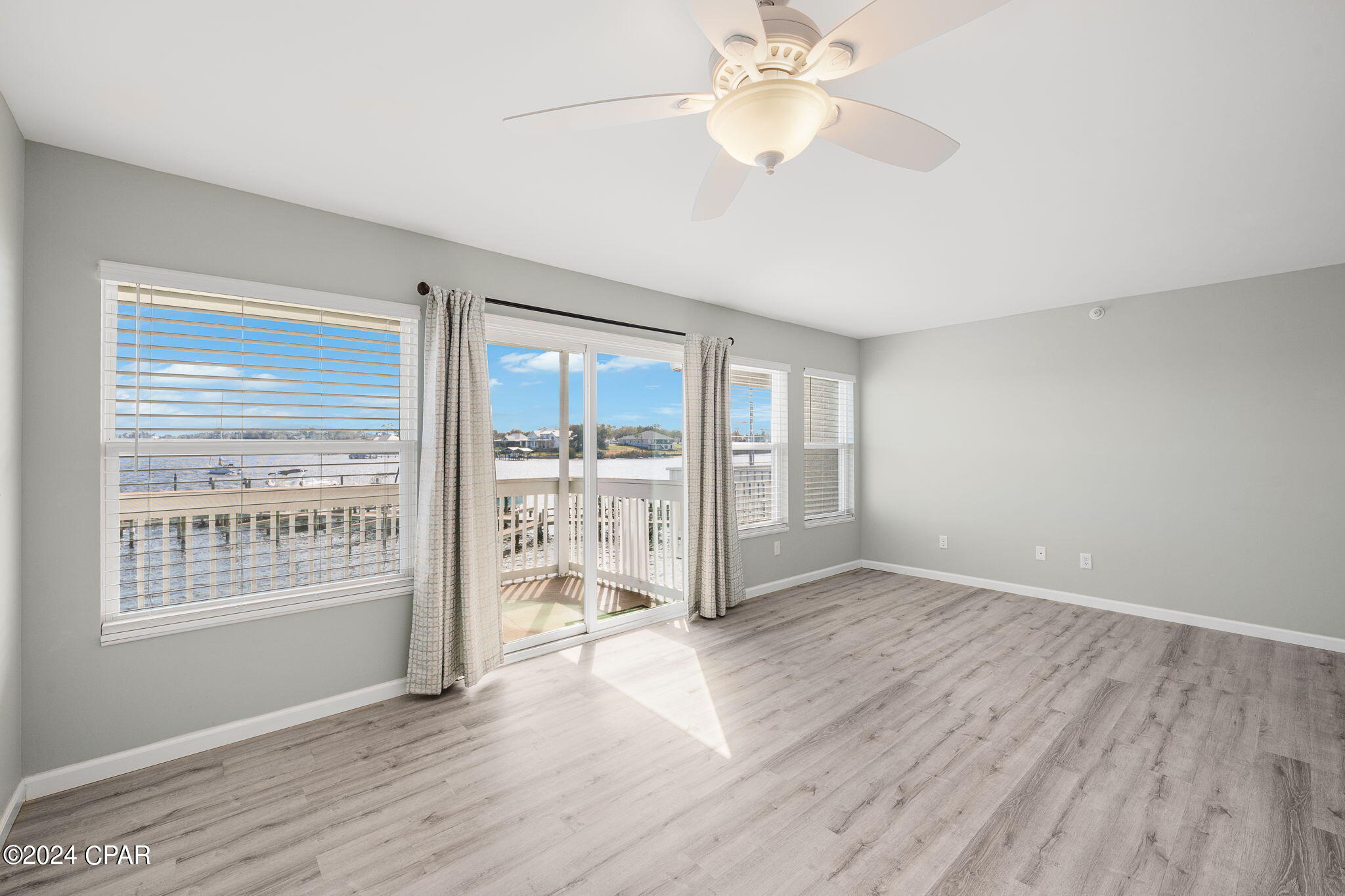 1320 E Hwy Bus 98 306