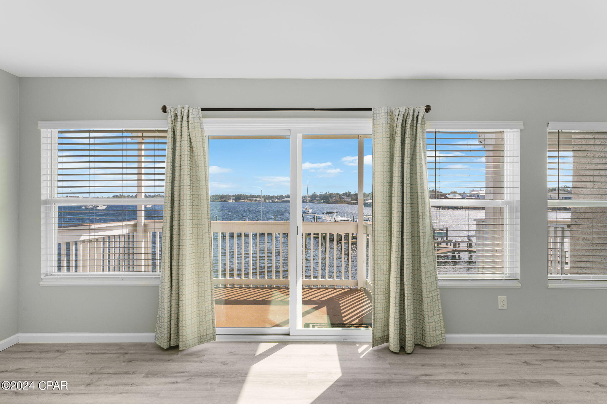 1320 E Hwy Bus 98 306