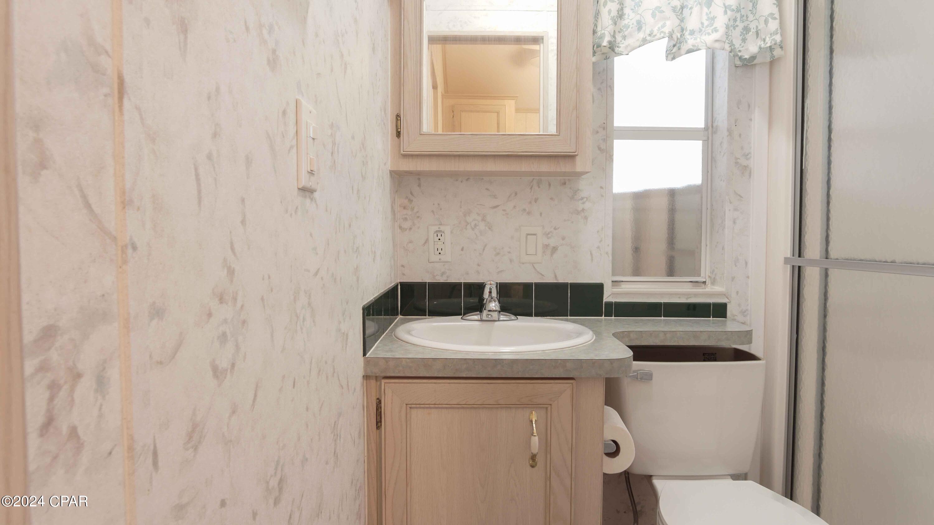 1219 Thomas Drive 203