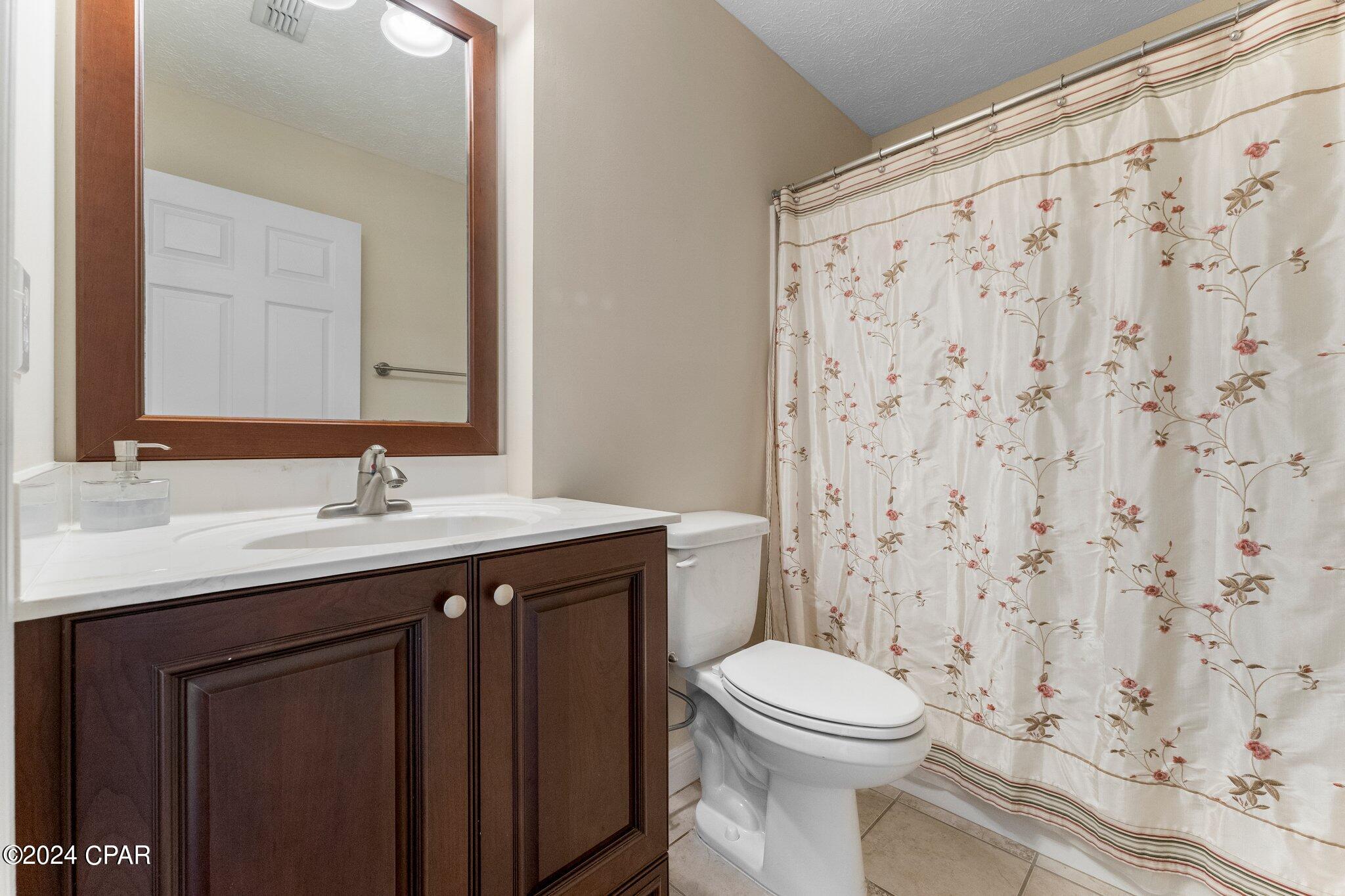 3319 Country Club Drive