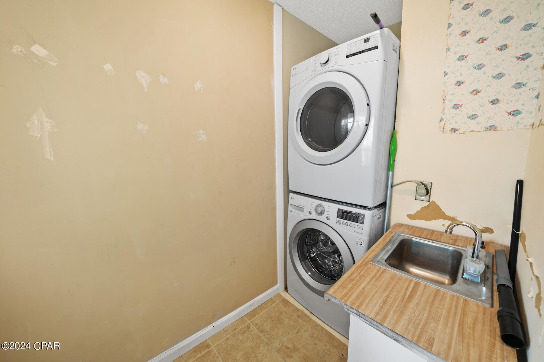 320 Sea Breeze Drive