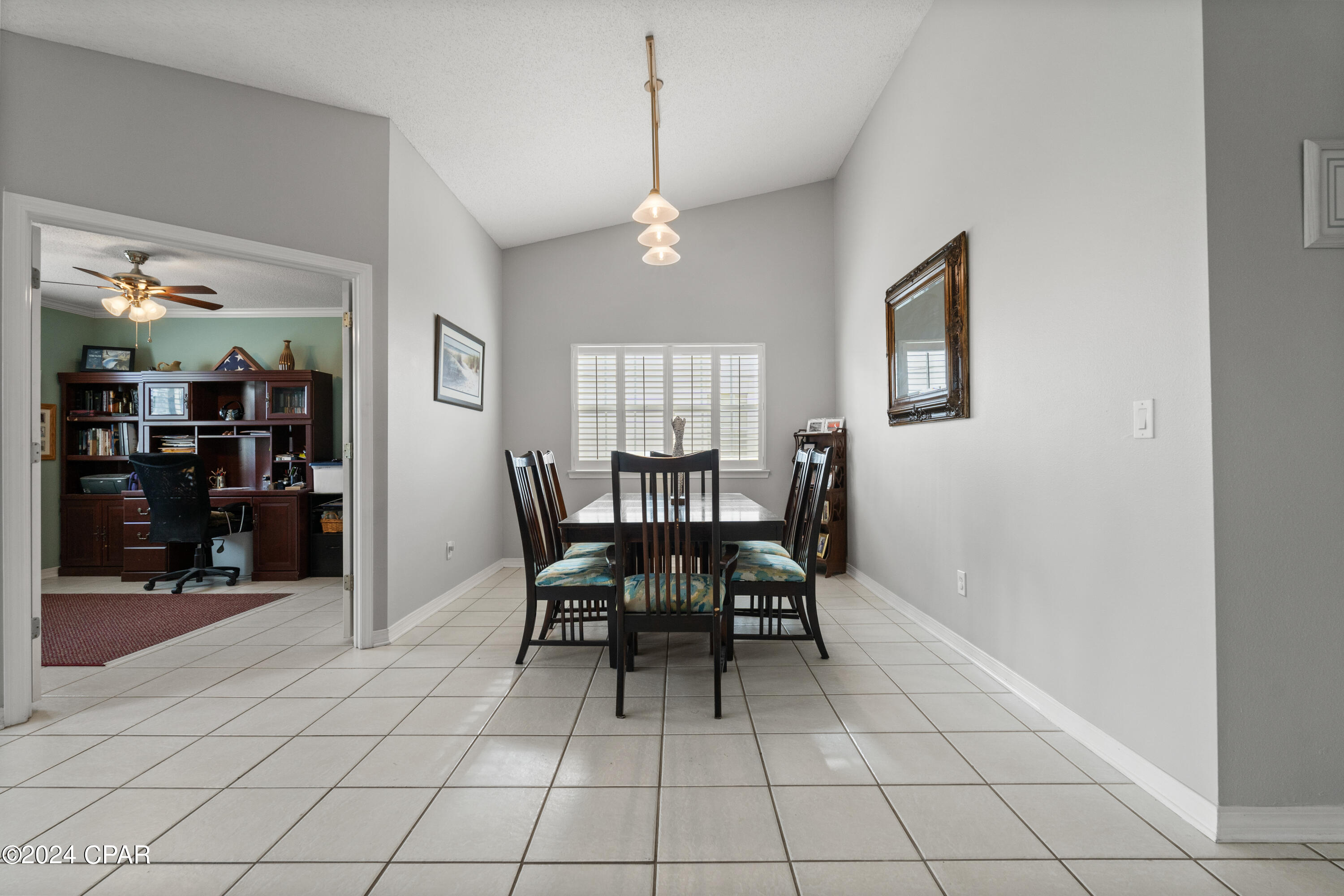 3303 Azalea Circle