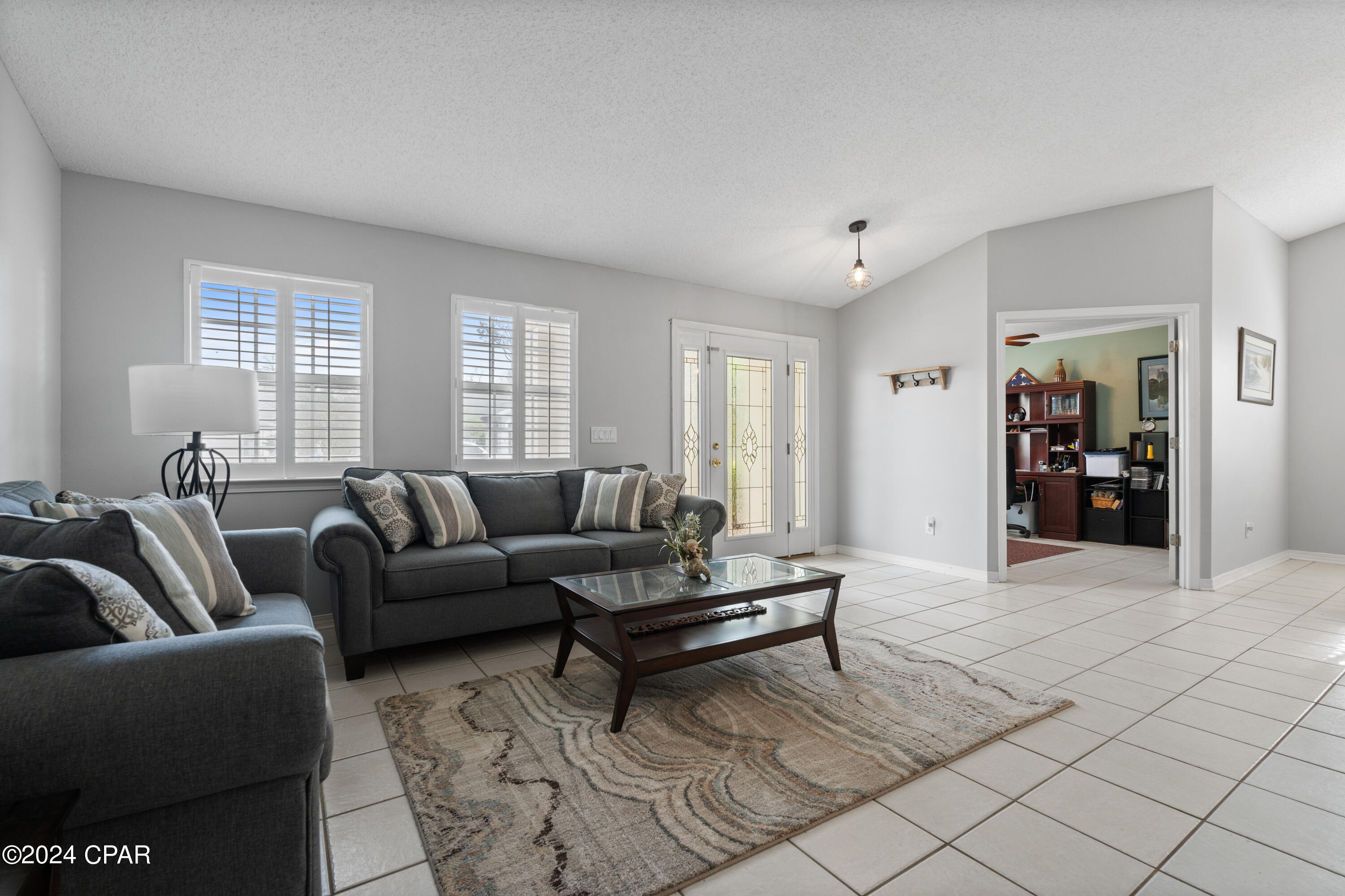 3303 Azalea Circle