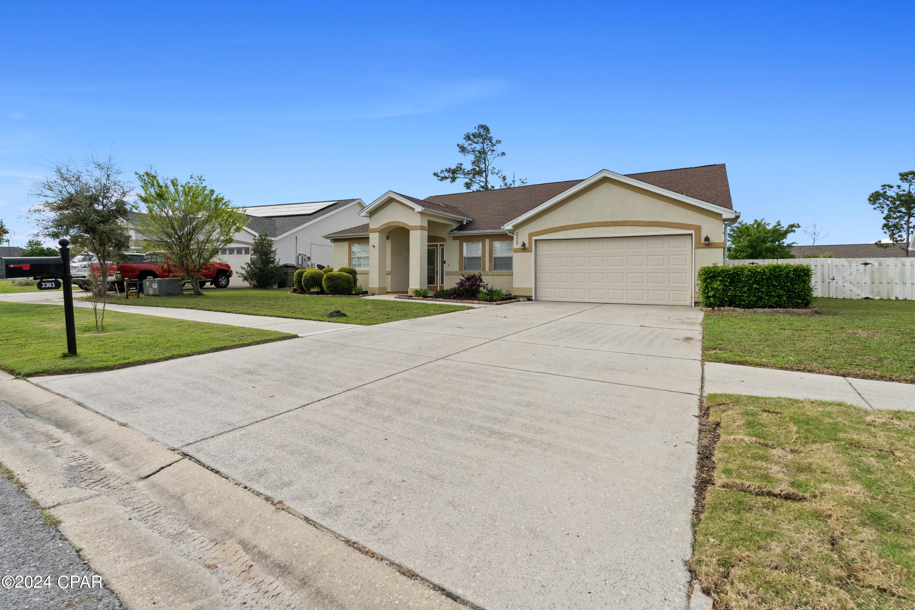 3303 Azalea Circle