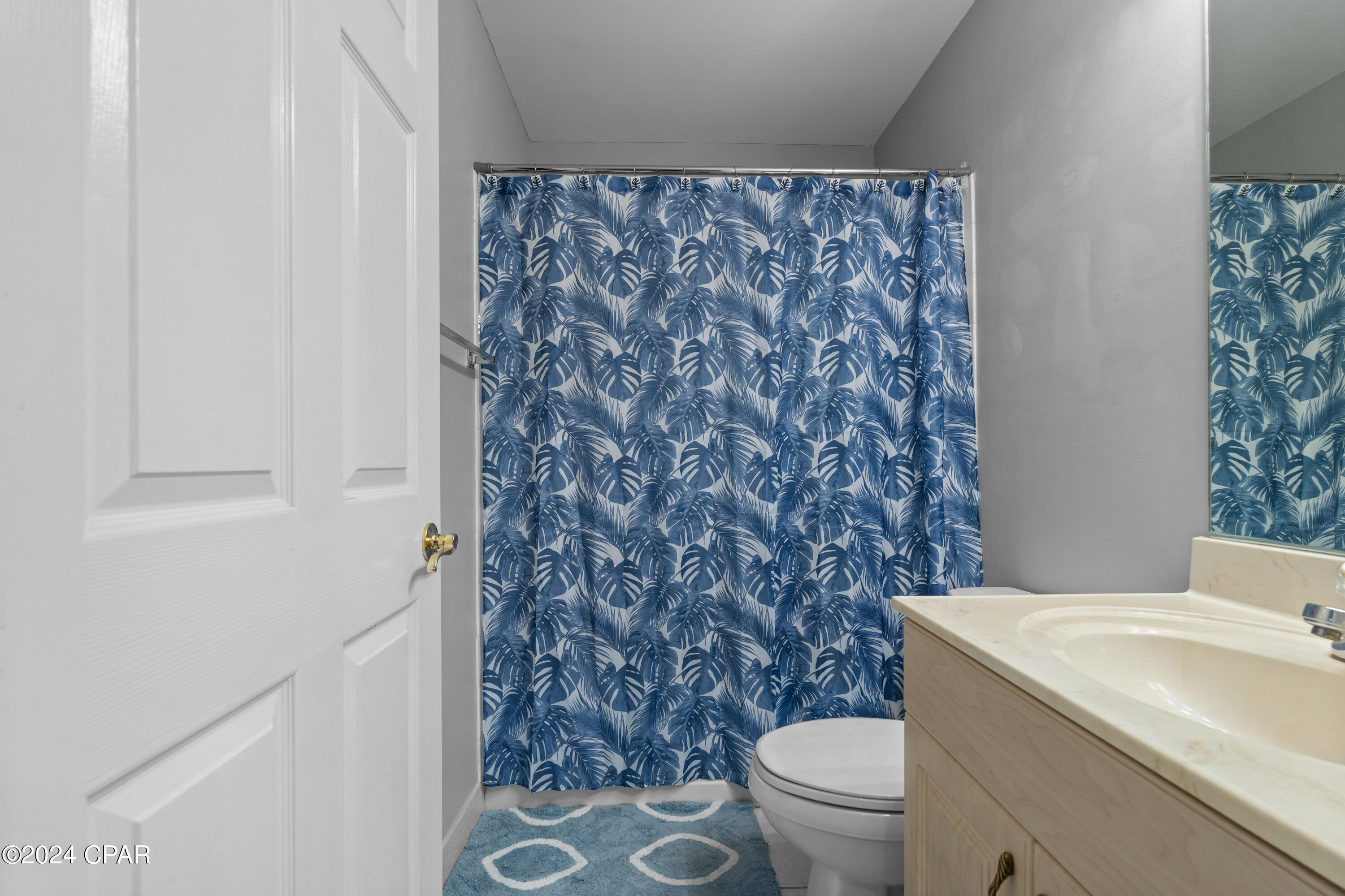 3303 Azalea Circle