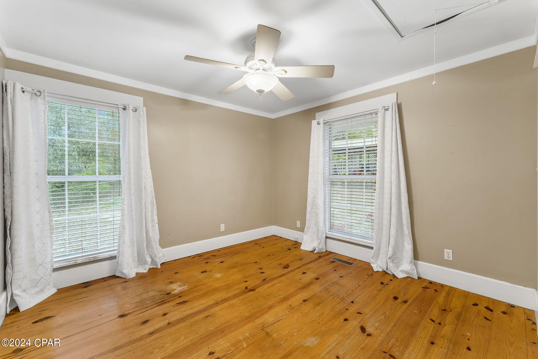 4537 Leisure Lakes Drive