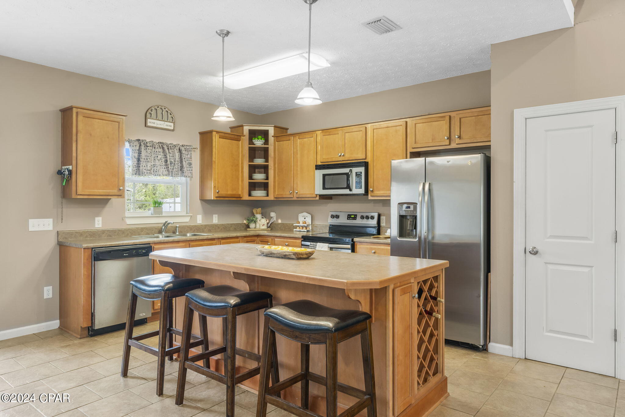 13633 Fiddlers Green Road