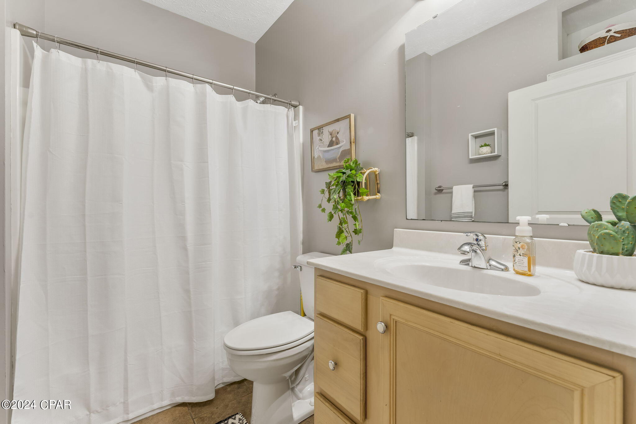 13633 Fiddlers Green Road