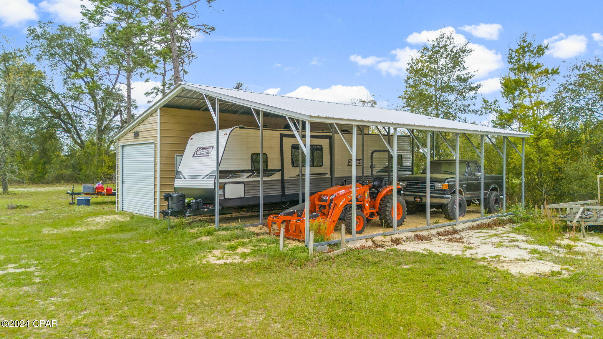 13633 Fiddlers Green Road