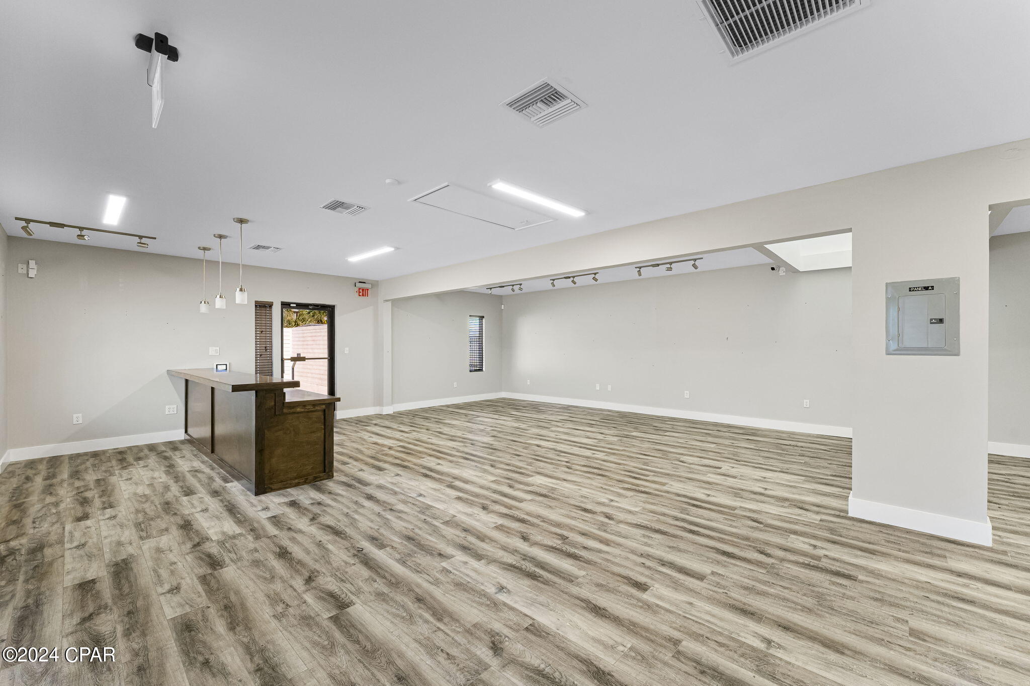 6126 Thomas Drive
