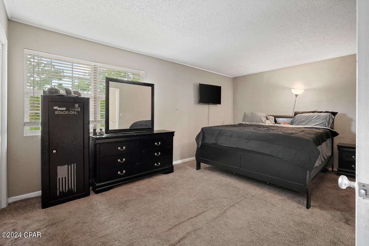 1025 W 19th Street 2B