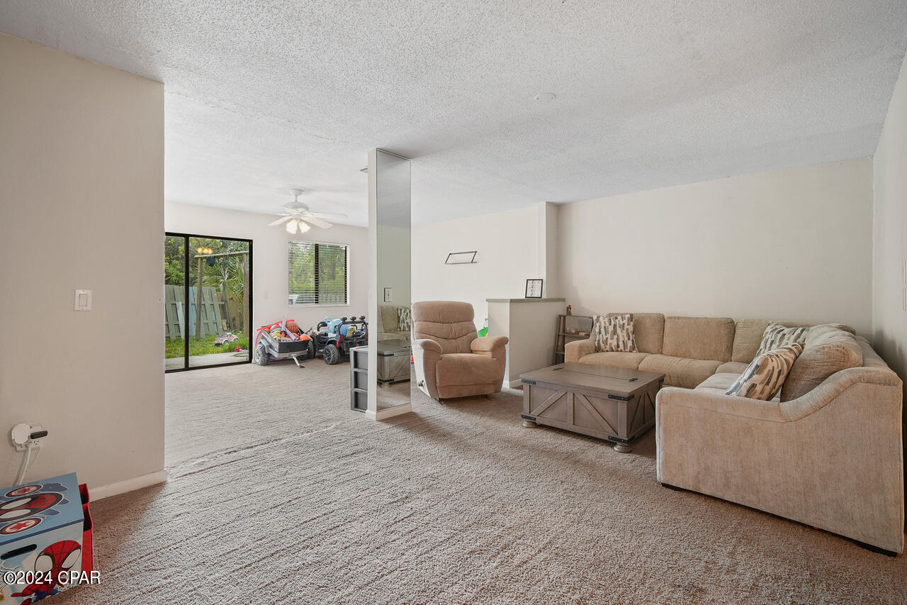1025 W 19th Street 2B
