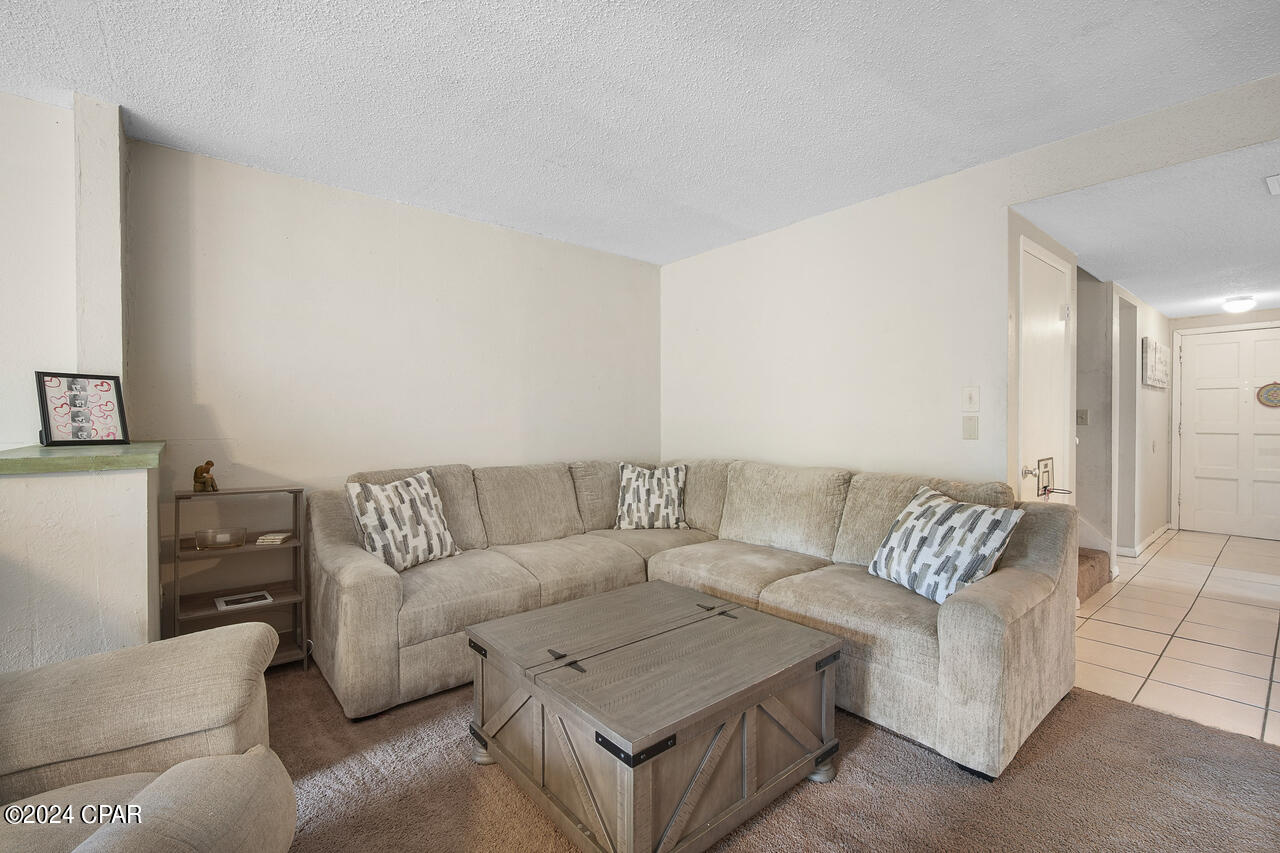 1025 W 19th Street 2B