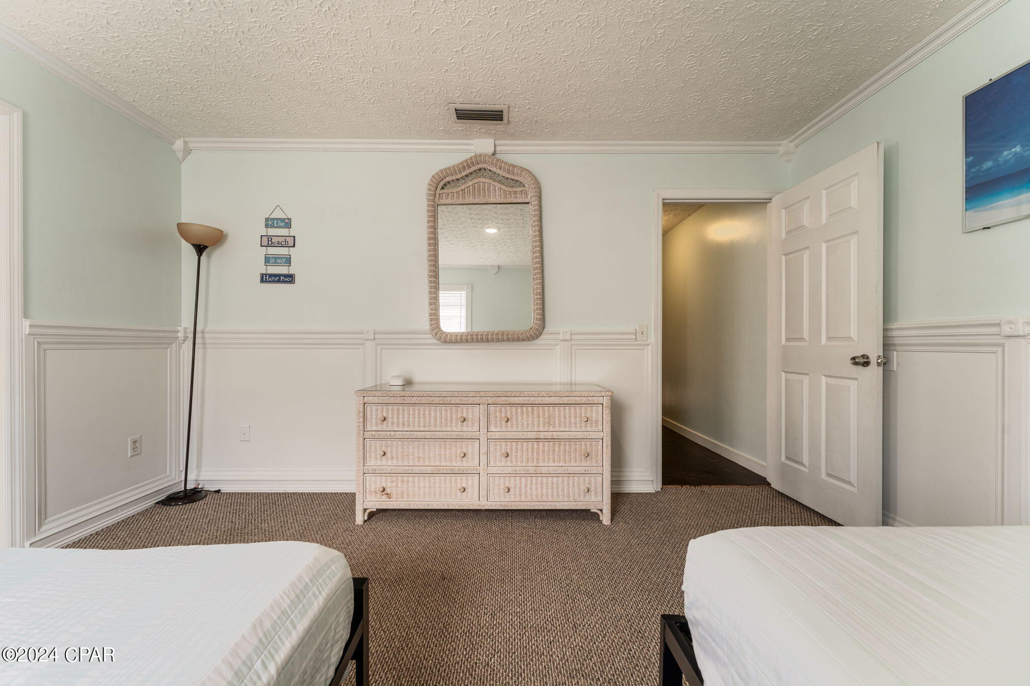 105 White Cap Way