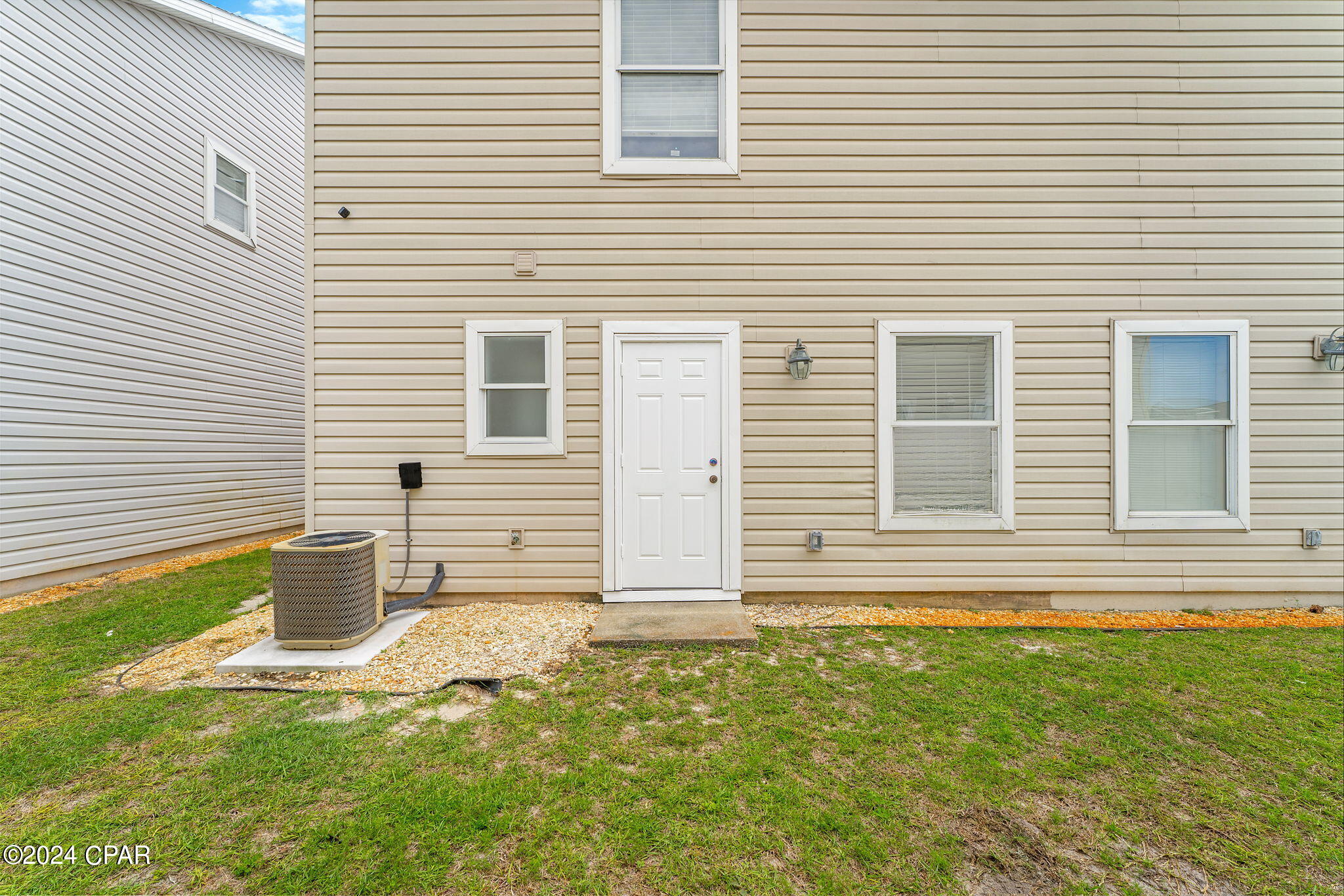105 White Cap Way