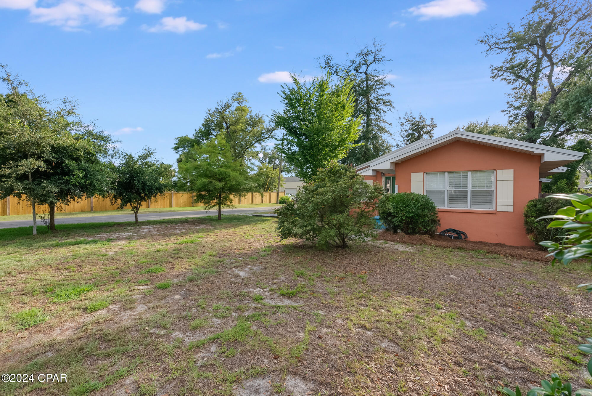 125 S Cove Boulevard