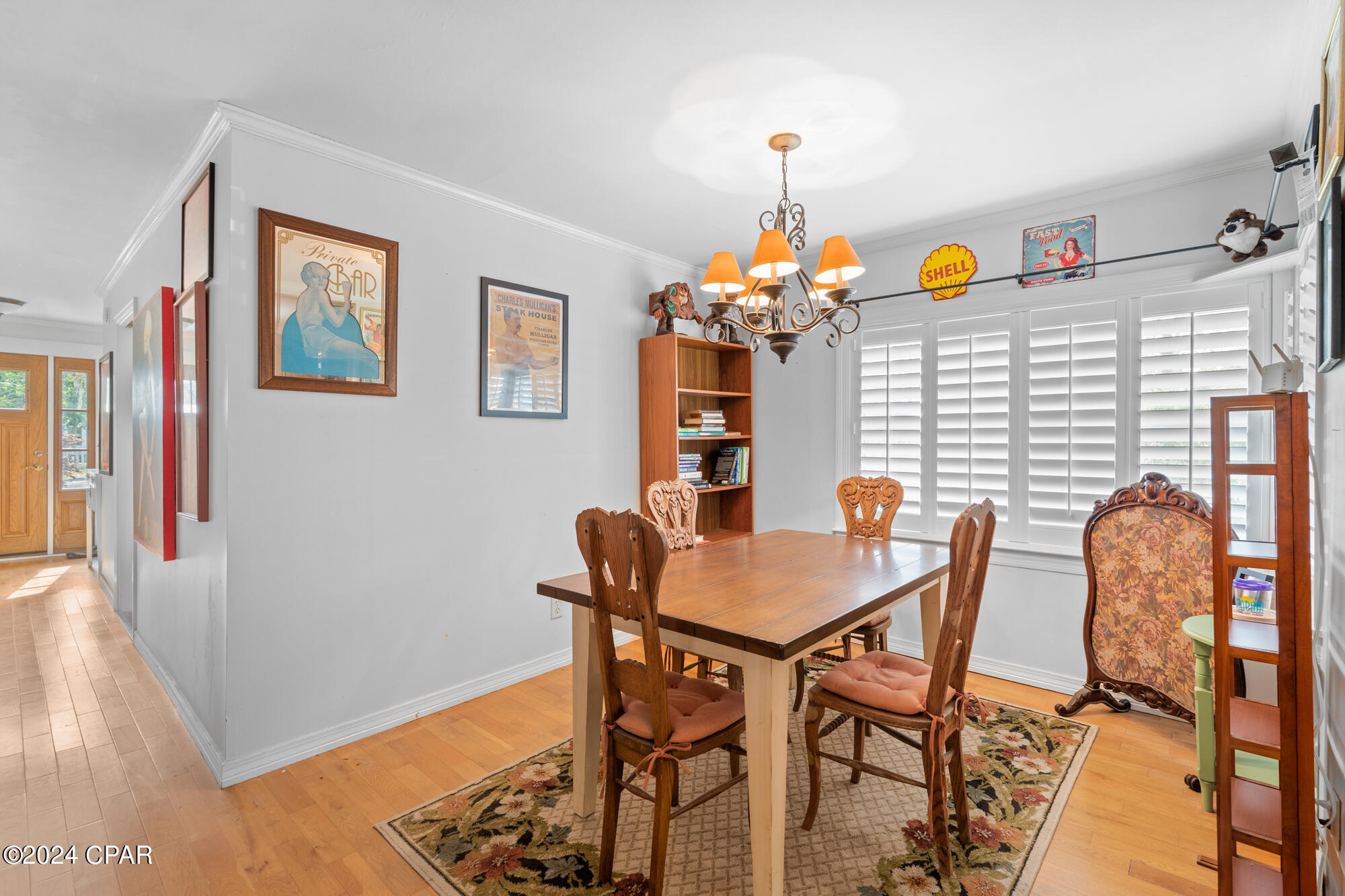 125 S Cove Boulevard