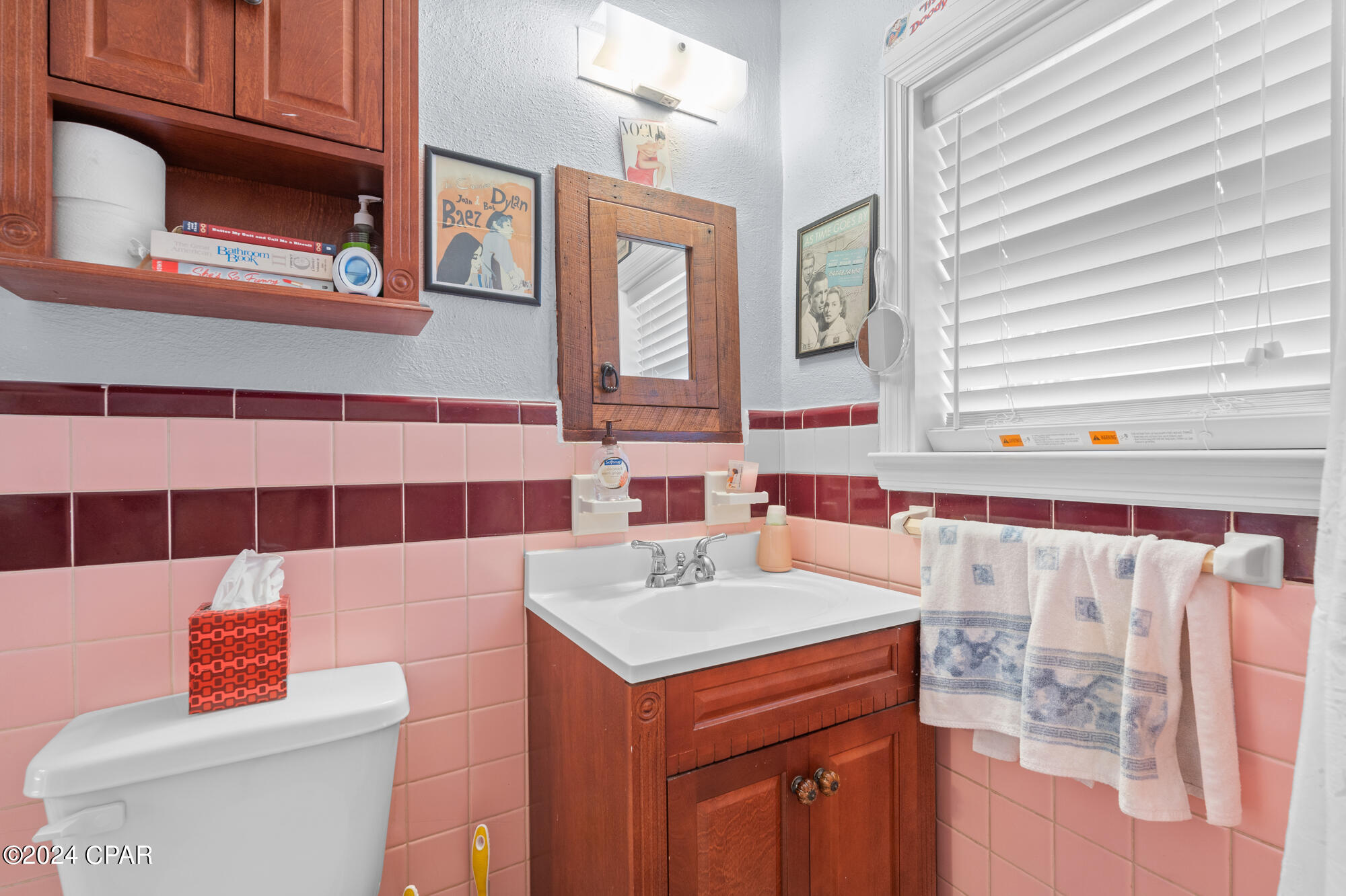 125 S Cove Boulevard