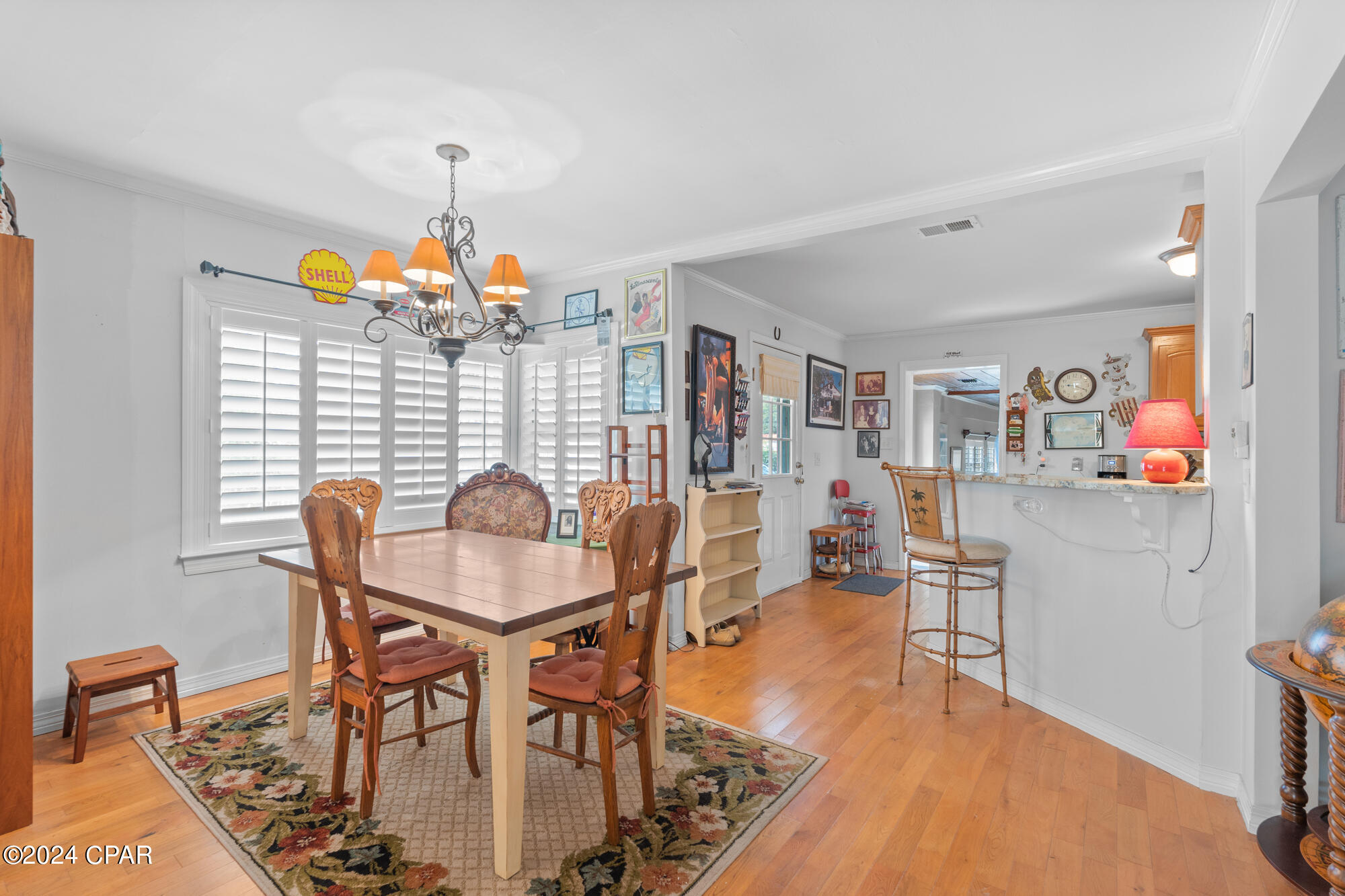 125 S Cove Boulevard