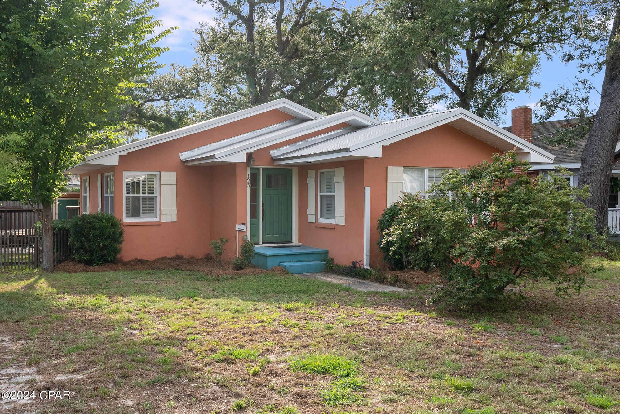 125 S Cove Boulevard