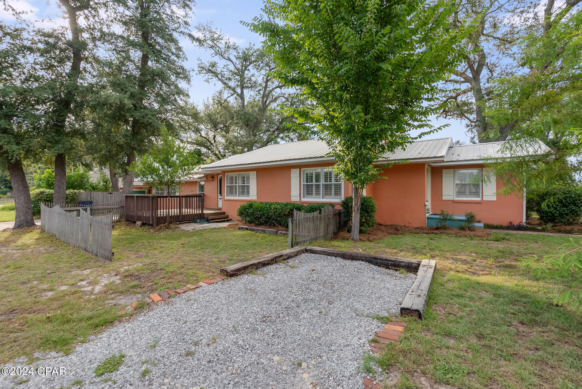 125 S Cove Boulevard