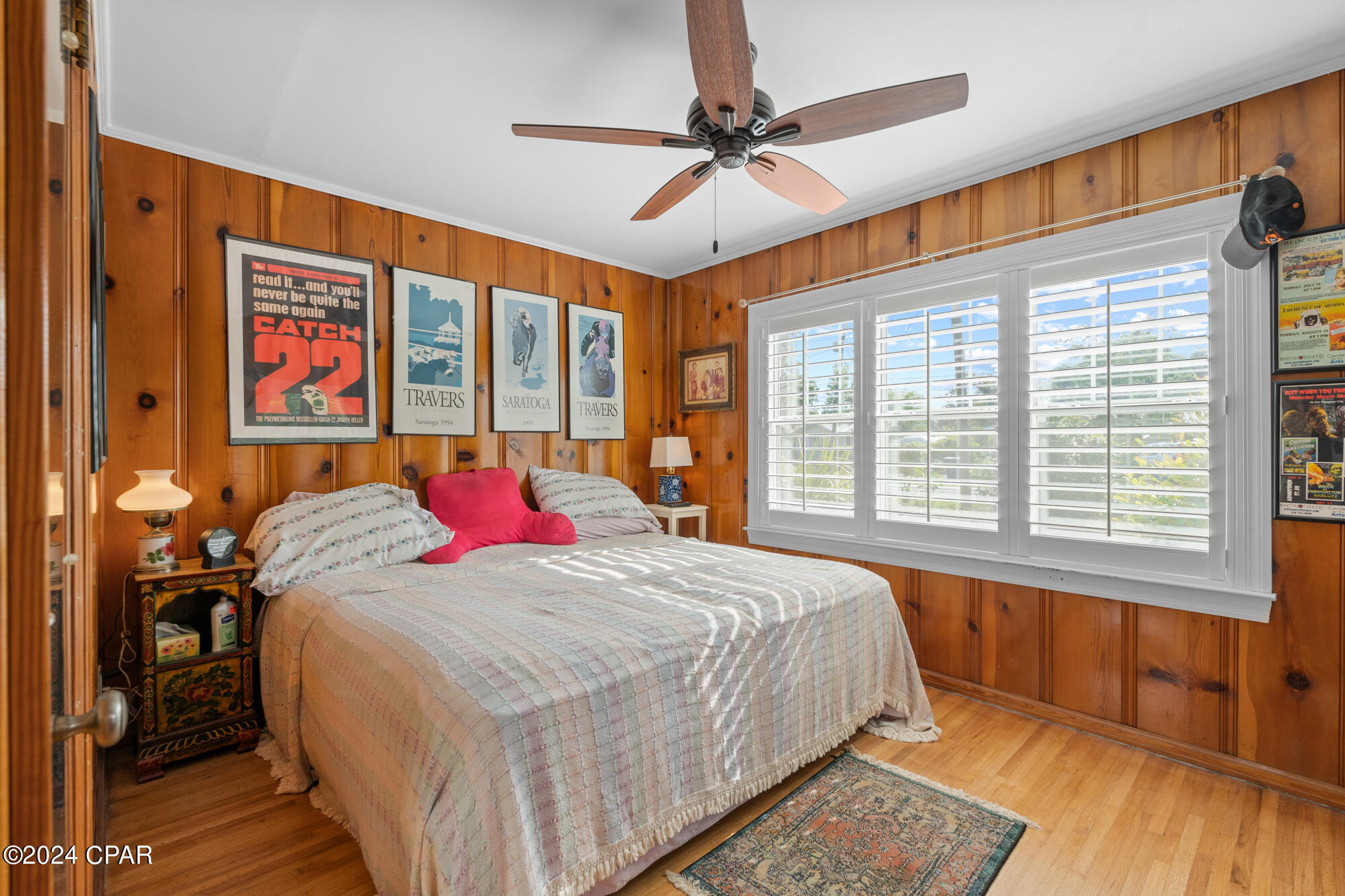 125 S Cove Boulevard