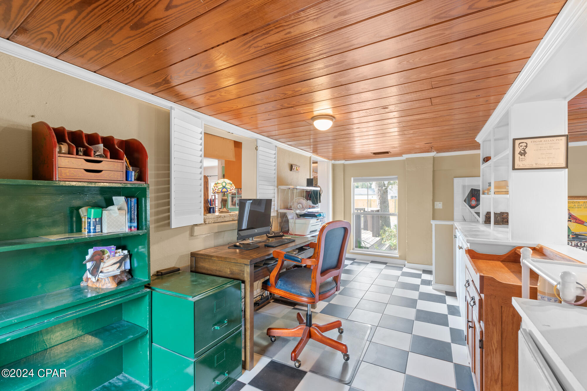 125 S Cove Boulevard