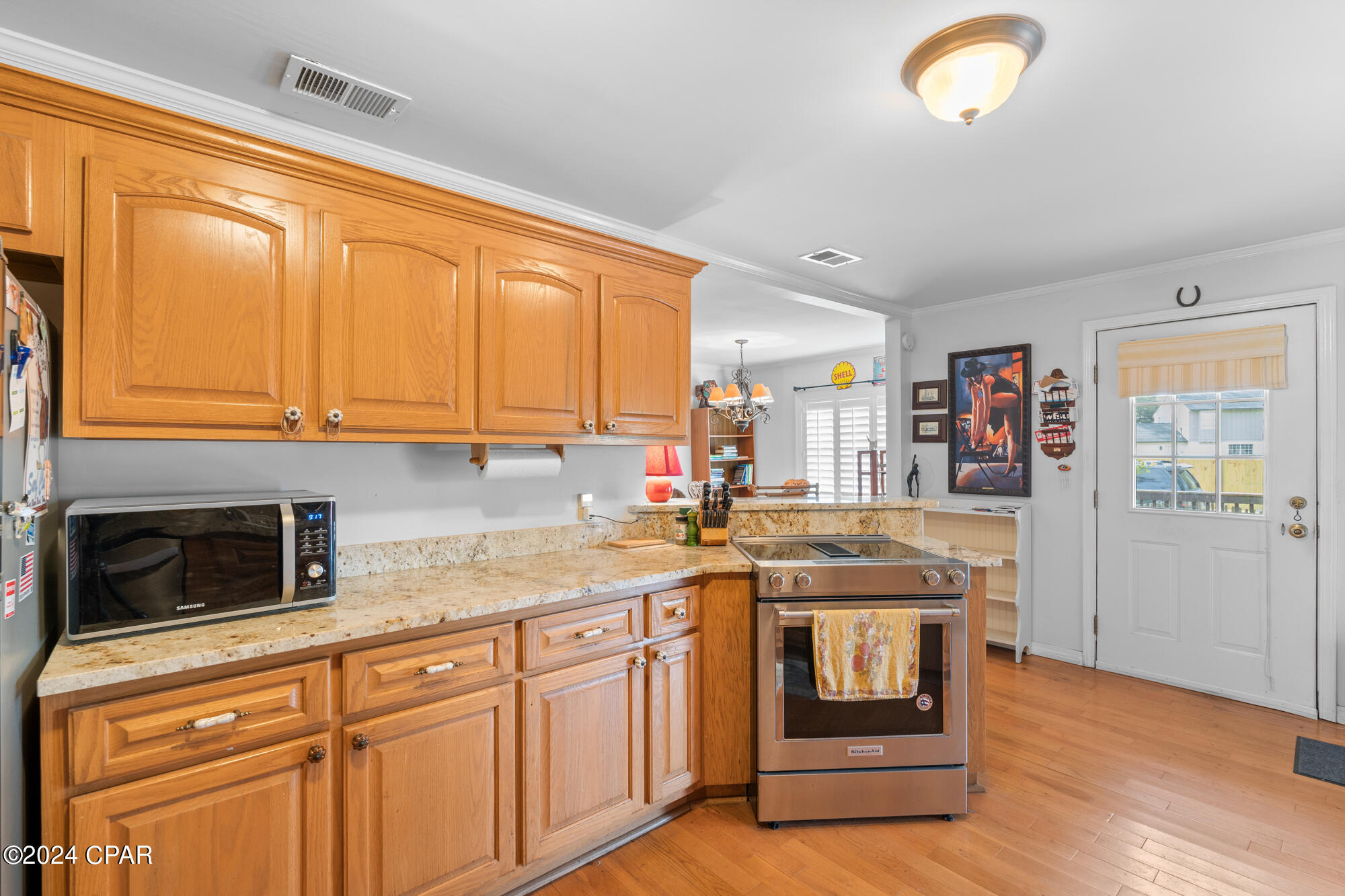 125 S Cove Boulevard