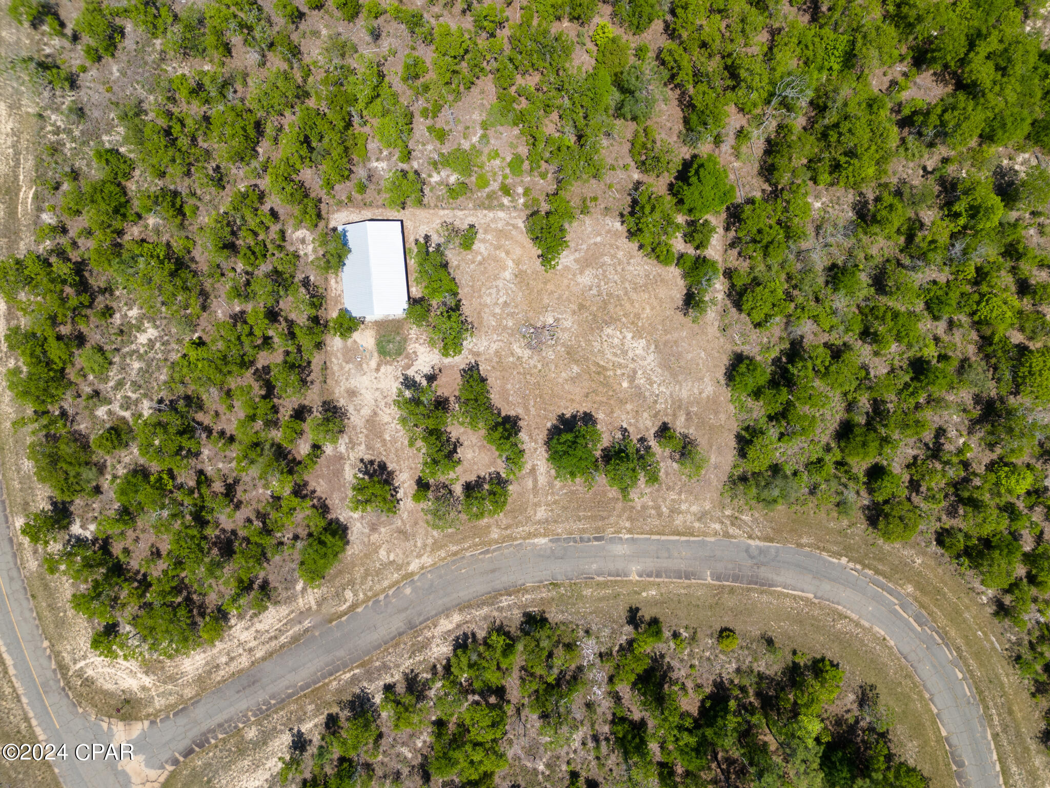 000 Roswell Circle
