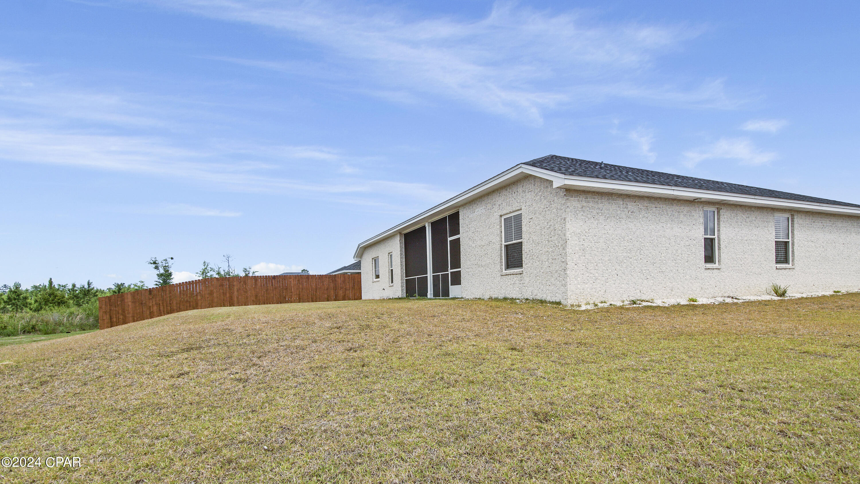 3901 Sandpine Way