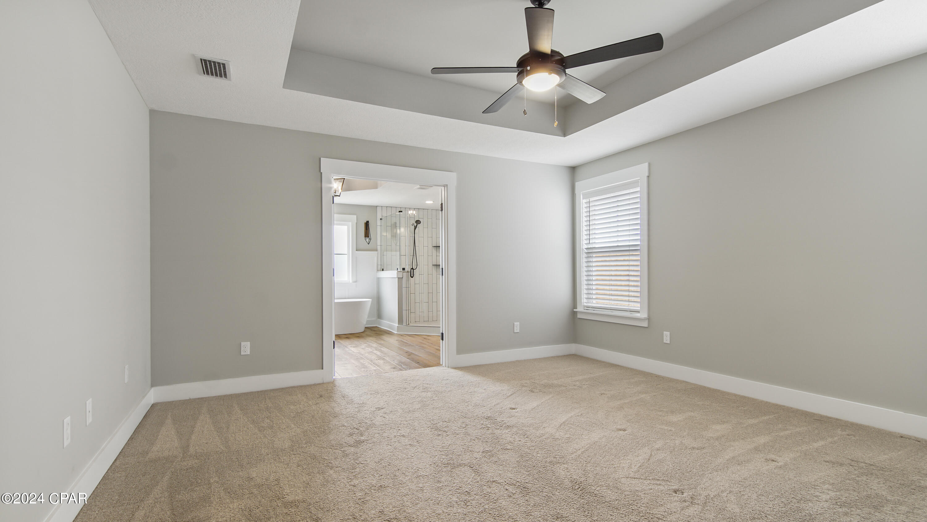 3901 Sandpine Way