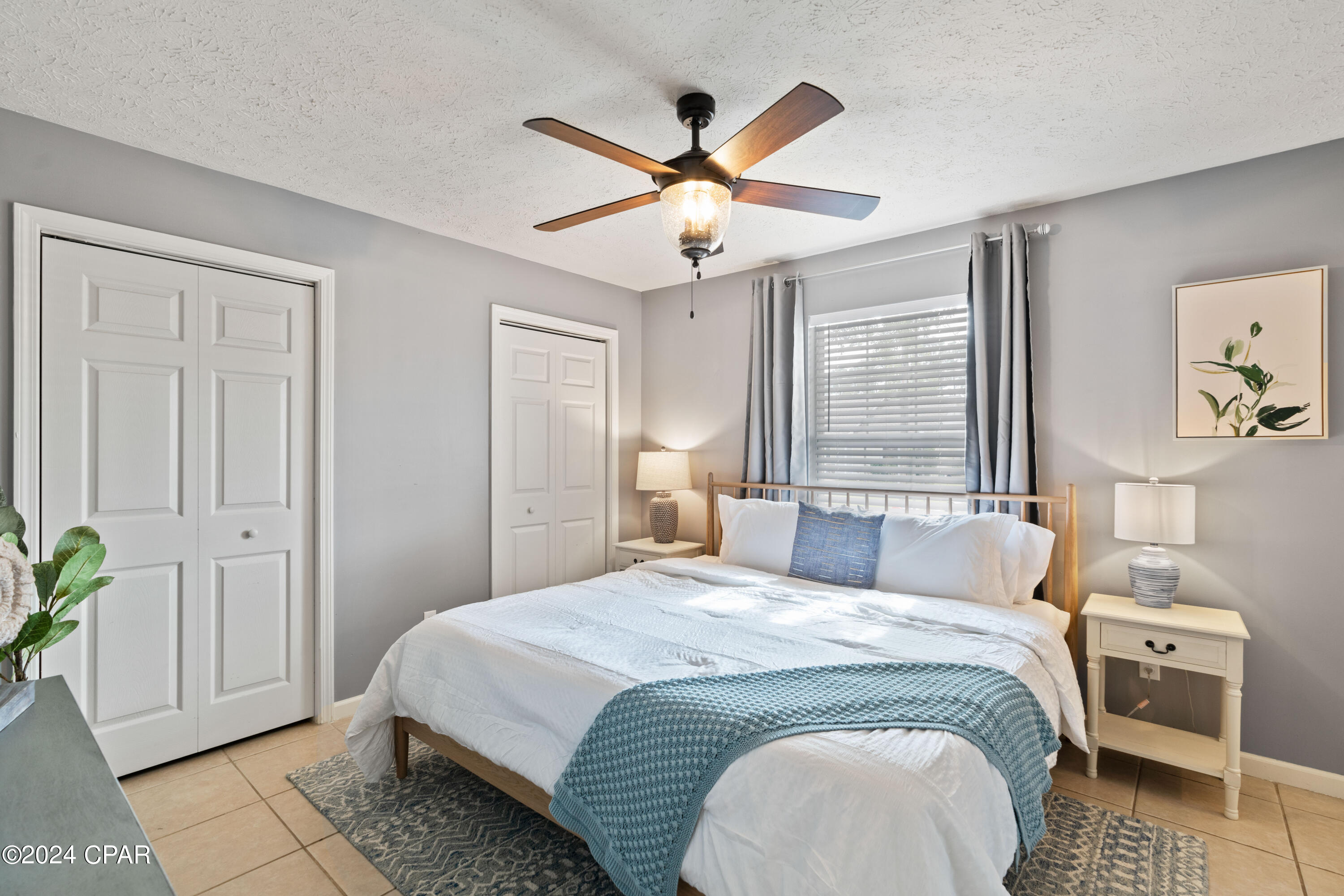 6205 Orange Plaza