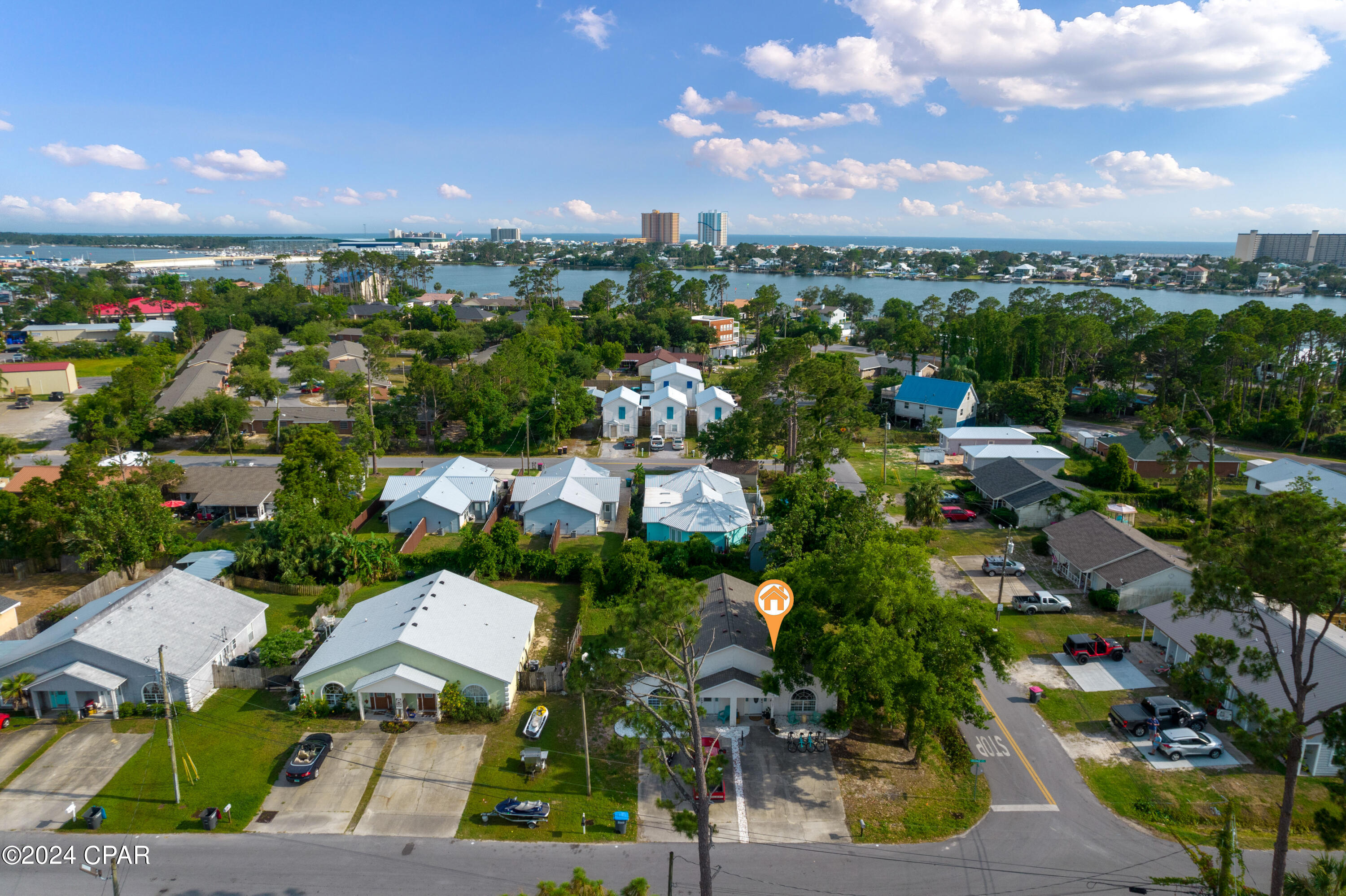 6205 Orange Plaza