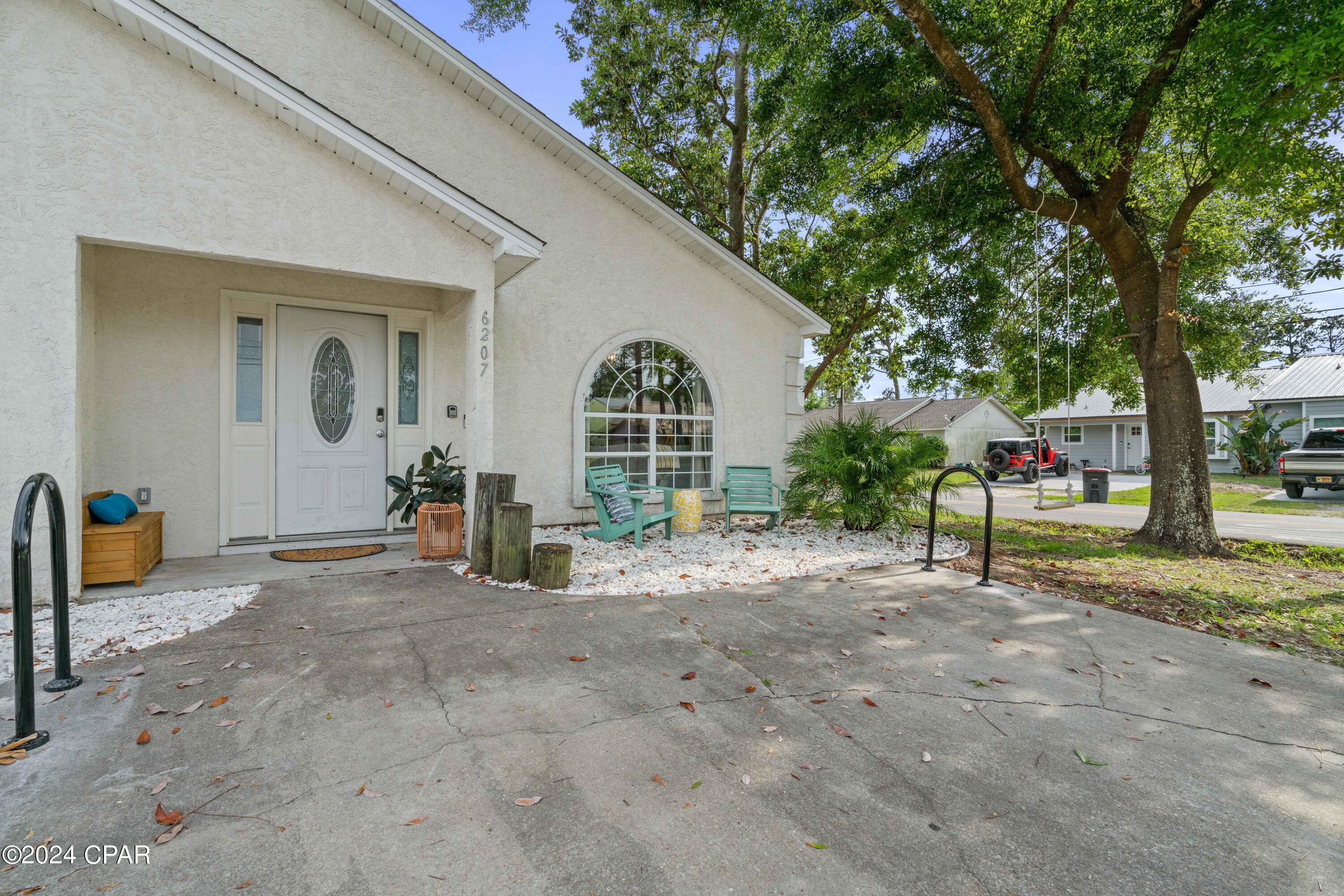 6205 Orange Plaza