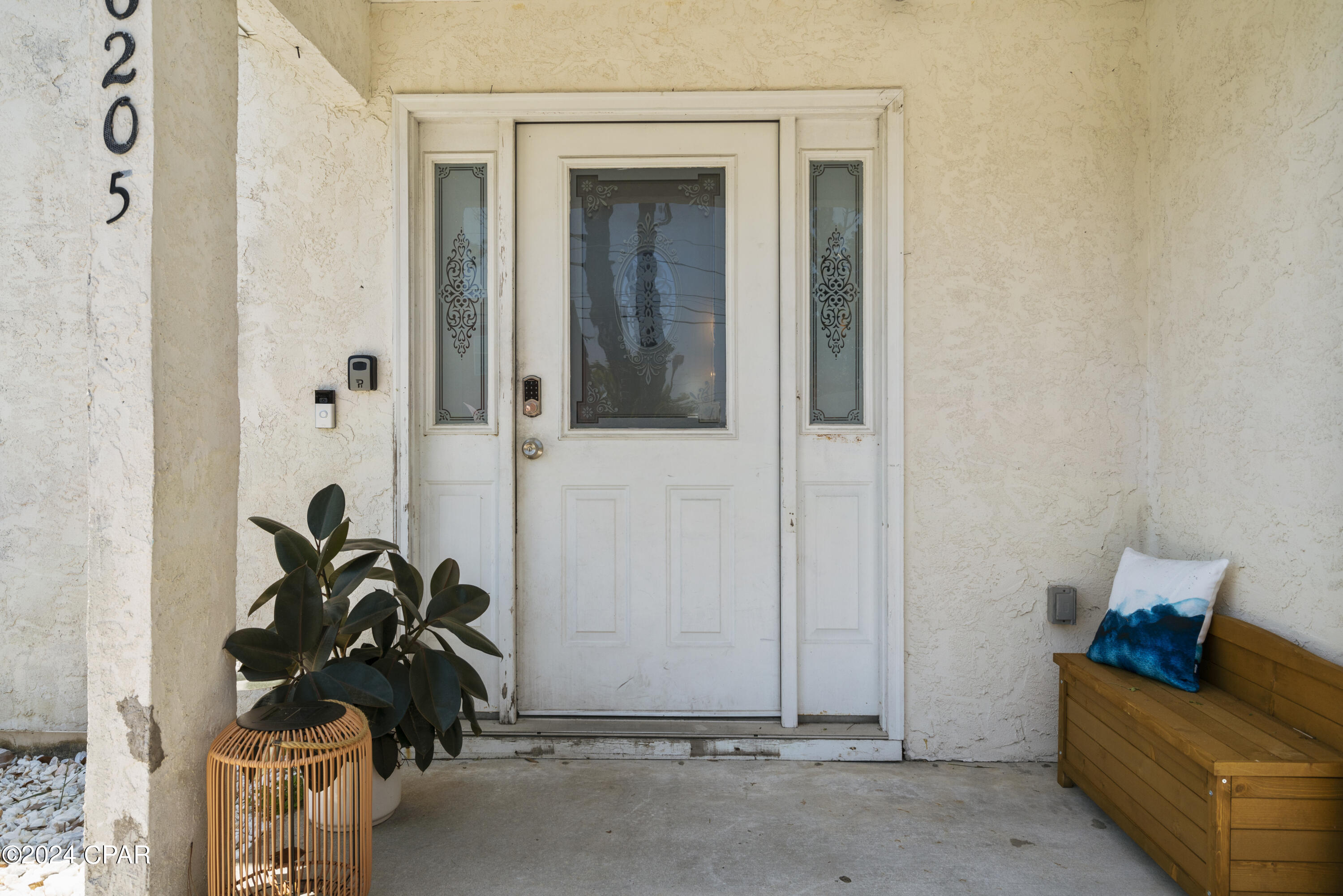 6205 Orange Plaza